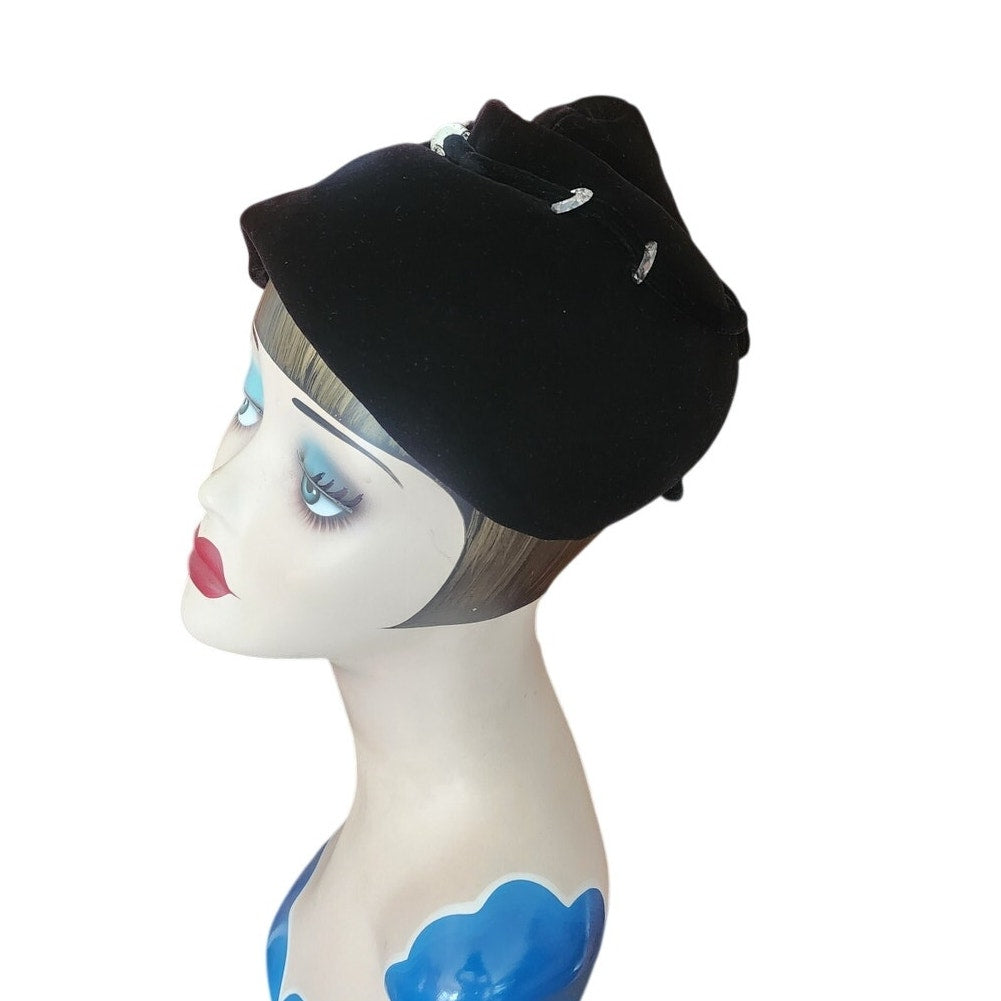 Vintage 1930s Hat Black Velvet Art Deco Modernist Avant Garde Austelle