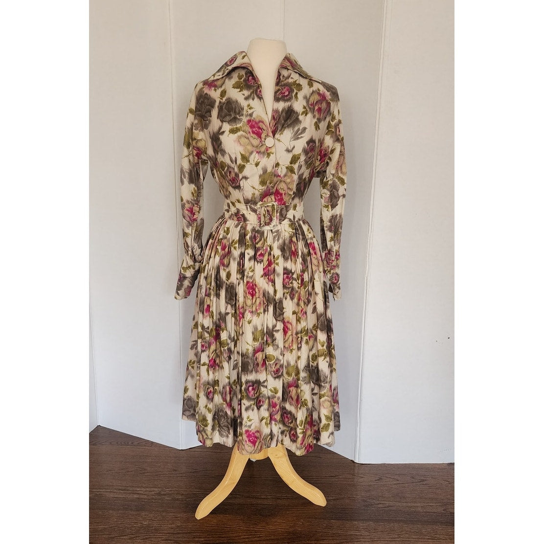 Vintage 1950s Floral Print Dress Belted Button Down Silk Shirtdress Olga / XS