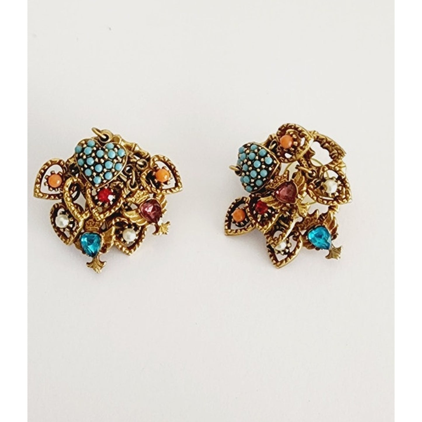 Vintage Charm Earrings Signed VA Goldtone