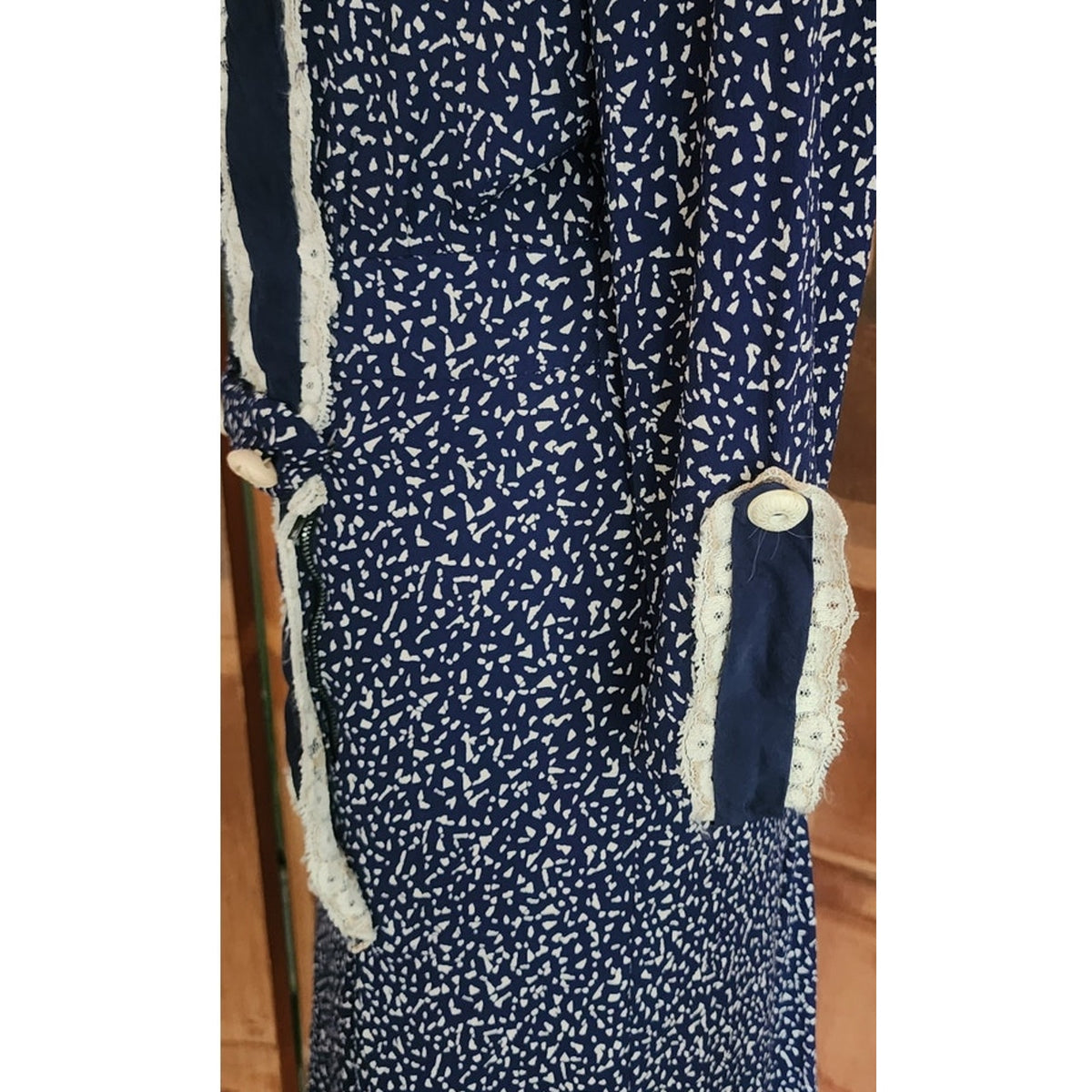 Vintage 1920s Day Dress Silk Print Navy Blue Polkadot Micro Dot Long Sleeves / S