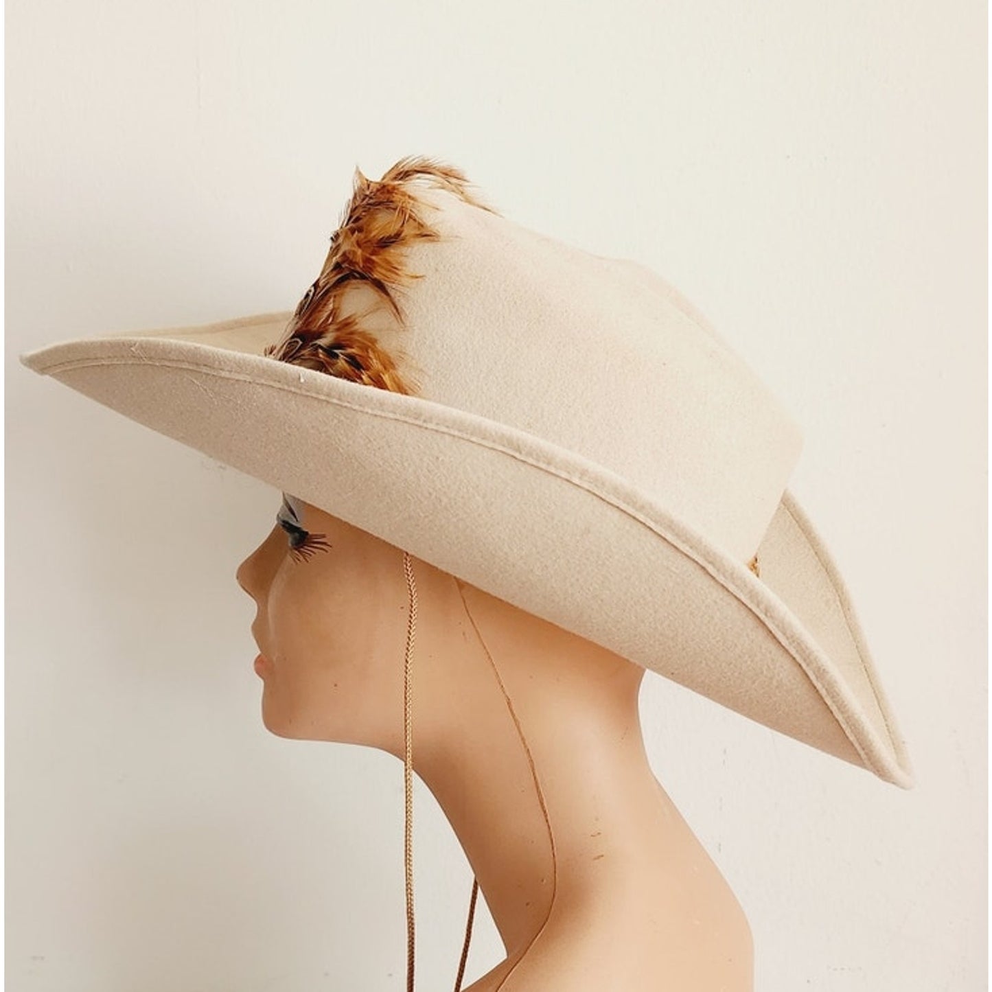 Vintage Beige Cowboy Hat w/Feather by Rockmount Wind River 1850 Size 7 1/4 Mens Unisex