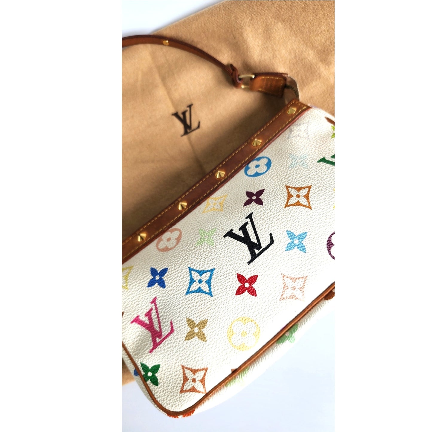 Vintage Louis Vuitton Monogram Multicolor Pochette Accessoires M92649 Murakami