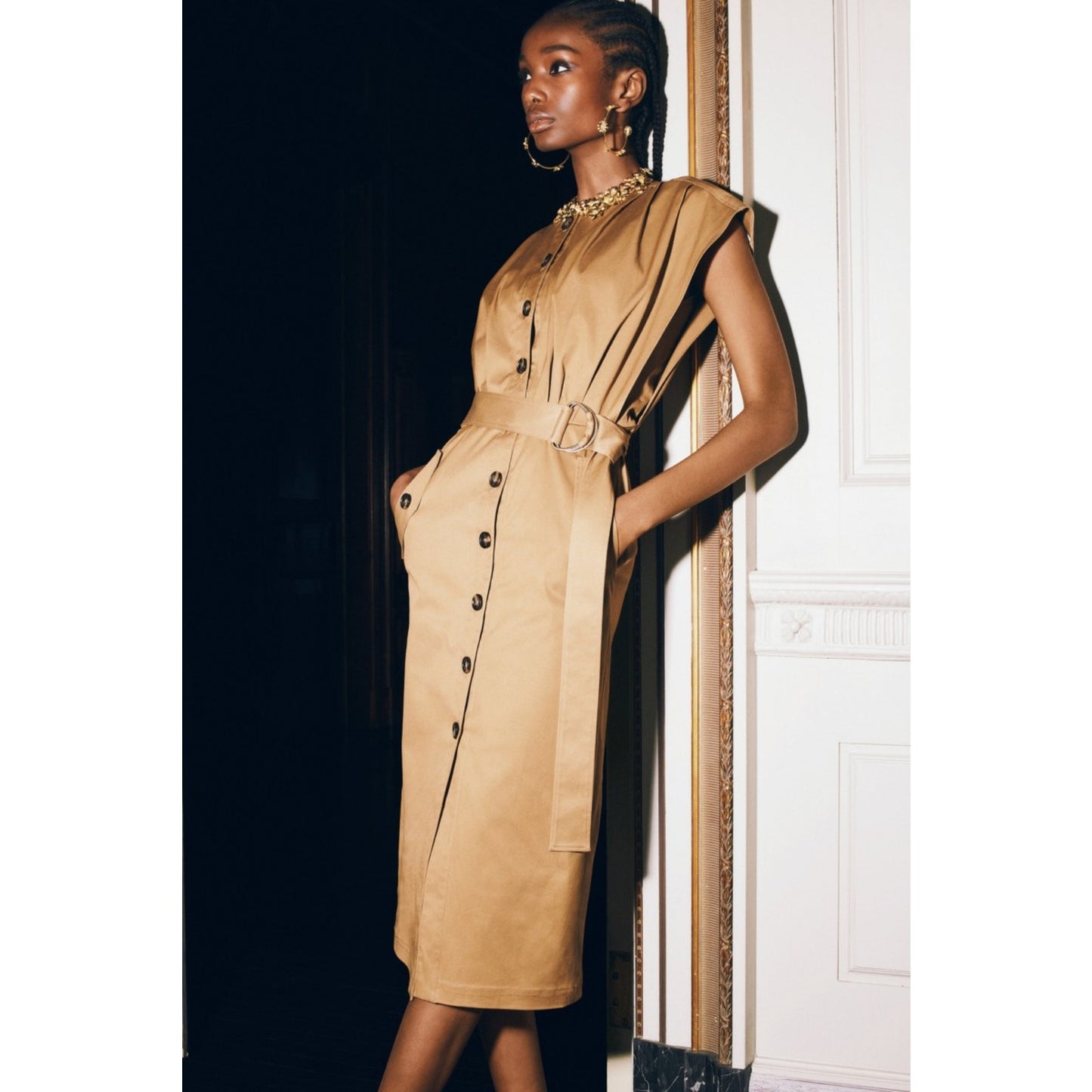 Carolina Herrera Shirt Dress 2022 Resort Beige Cotton Button Down Front Safari Belted Utility NWOT Large