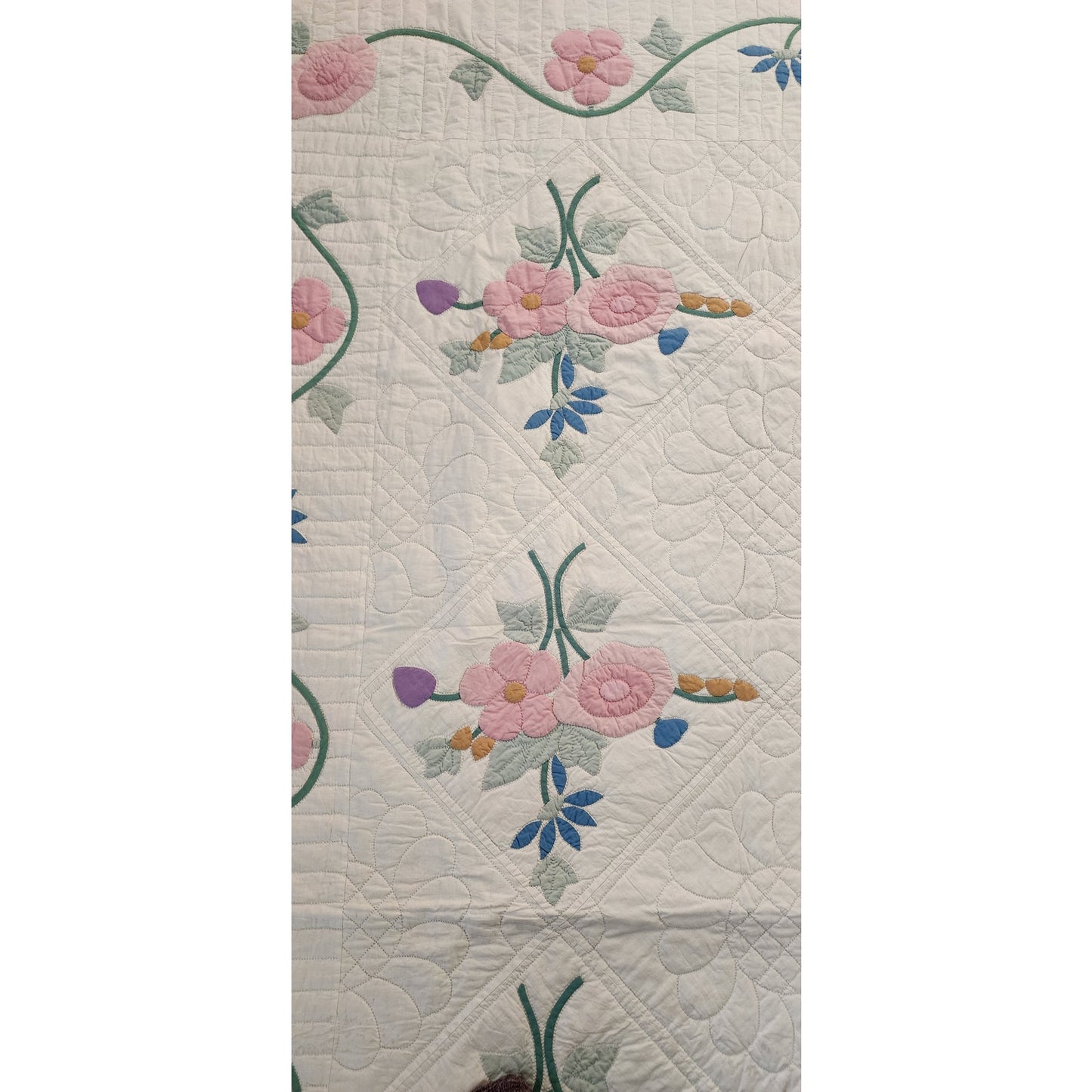 Vintage 30s 40s Quilt Appliqué Floral Bouquet with Swag Border Cheddar Cotton