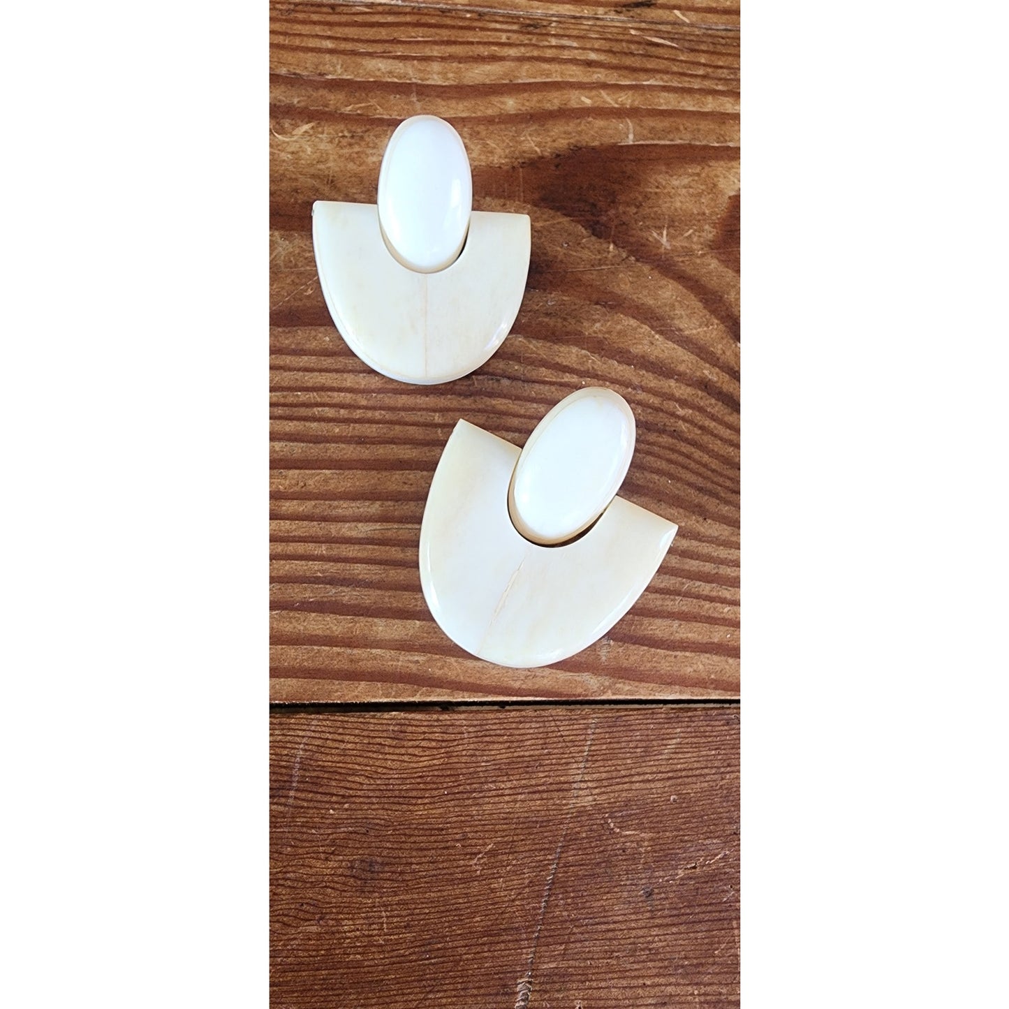 80s Bone Earrings Cream Oversized Geometric Clips