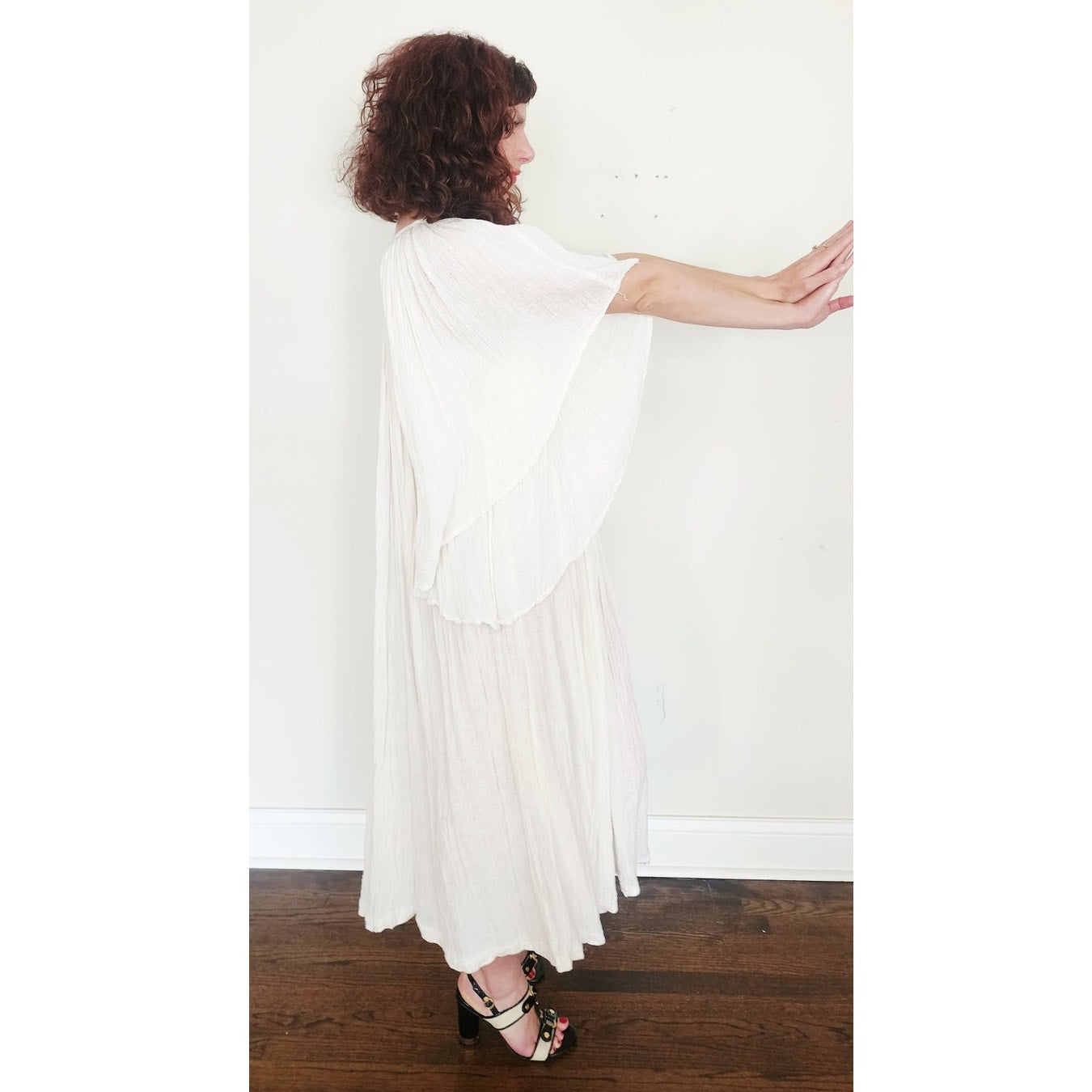 Vintage 1970s Amerikan Climax Tent Dress White Cotton Gauze Angel Butterfly Sleeves
