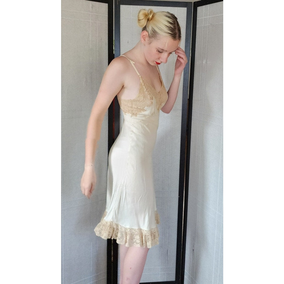 Vintage 30s Slip Dress Cream Silk Lace Bias Cut