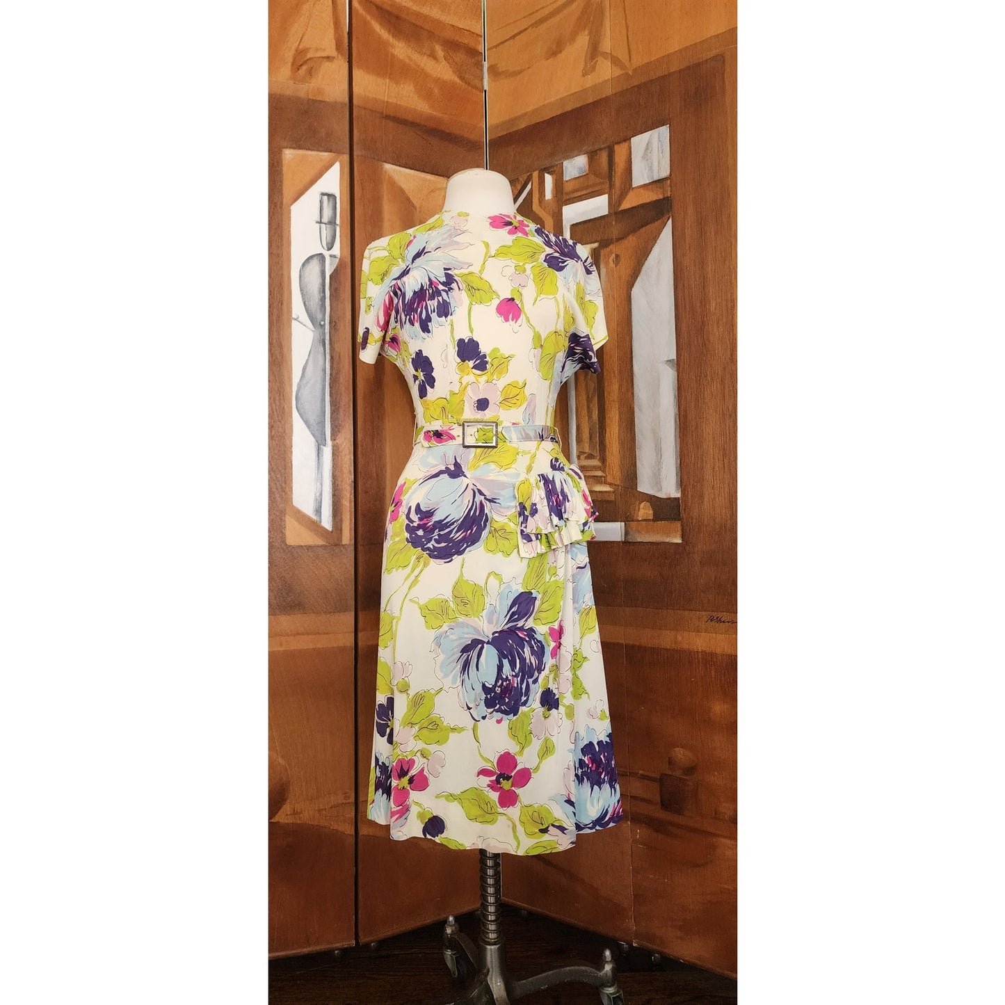 Vintage 40s Rayon Print Wiggle Dress Bold Floral Pattern + Scarf Detail