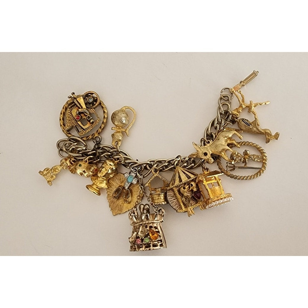 Vintage 50s 60s Gold Charm Bracelet Travel & Hobbies Novelty
