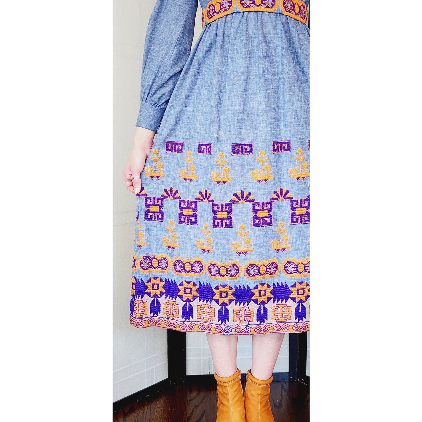 Vintage 70s Embroidered Boho Dress Peasant Style w/Belt Sash Joan Leslie Kasper