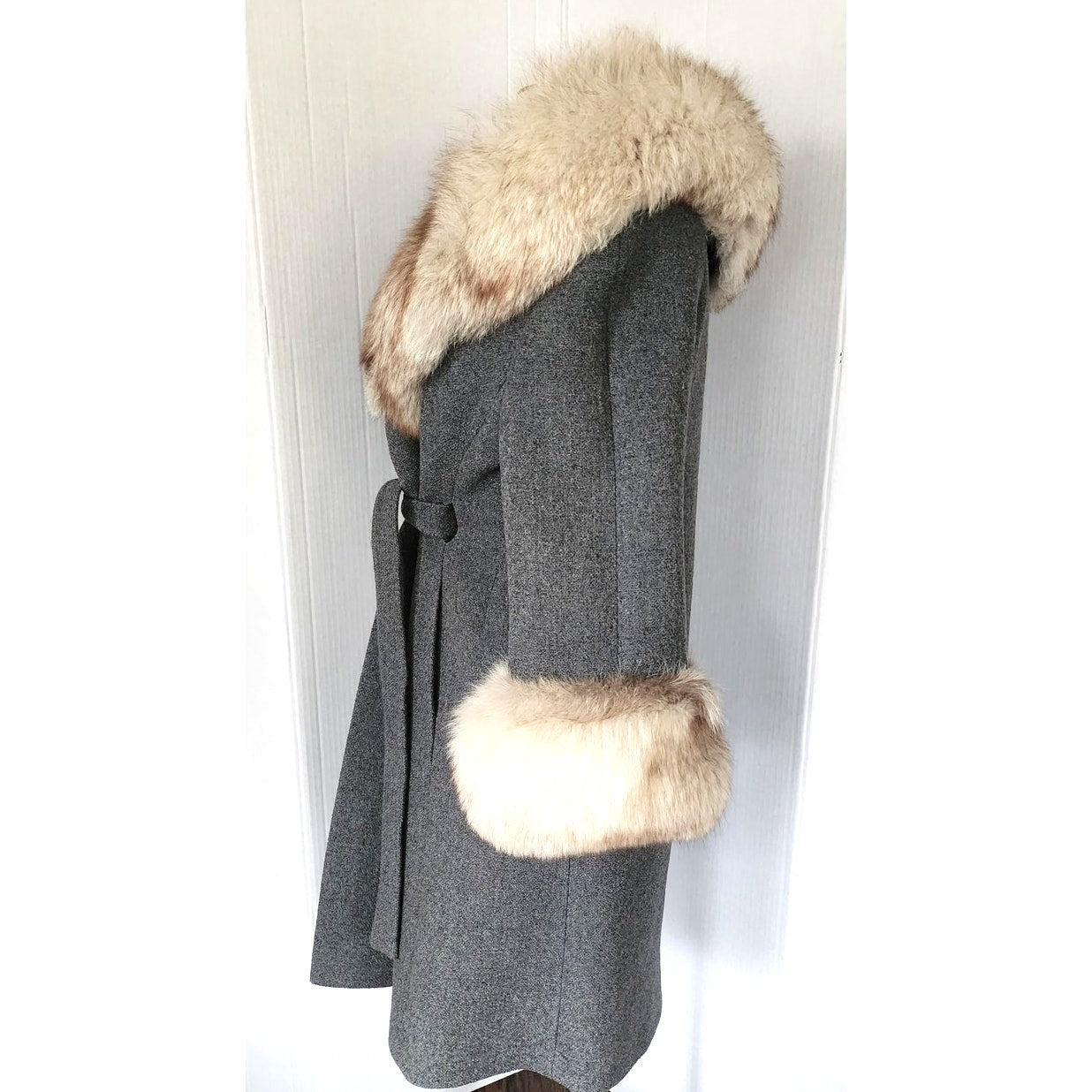 60s Gray Wrap Coat w/Cream Fox Fur Collar & Cuffs Gino Rossi