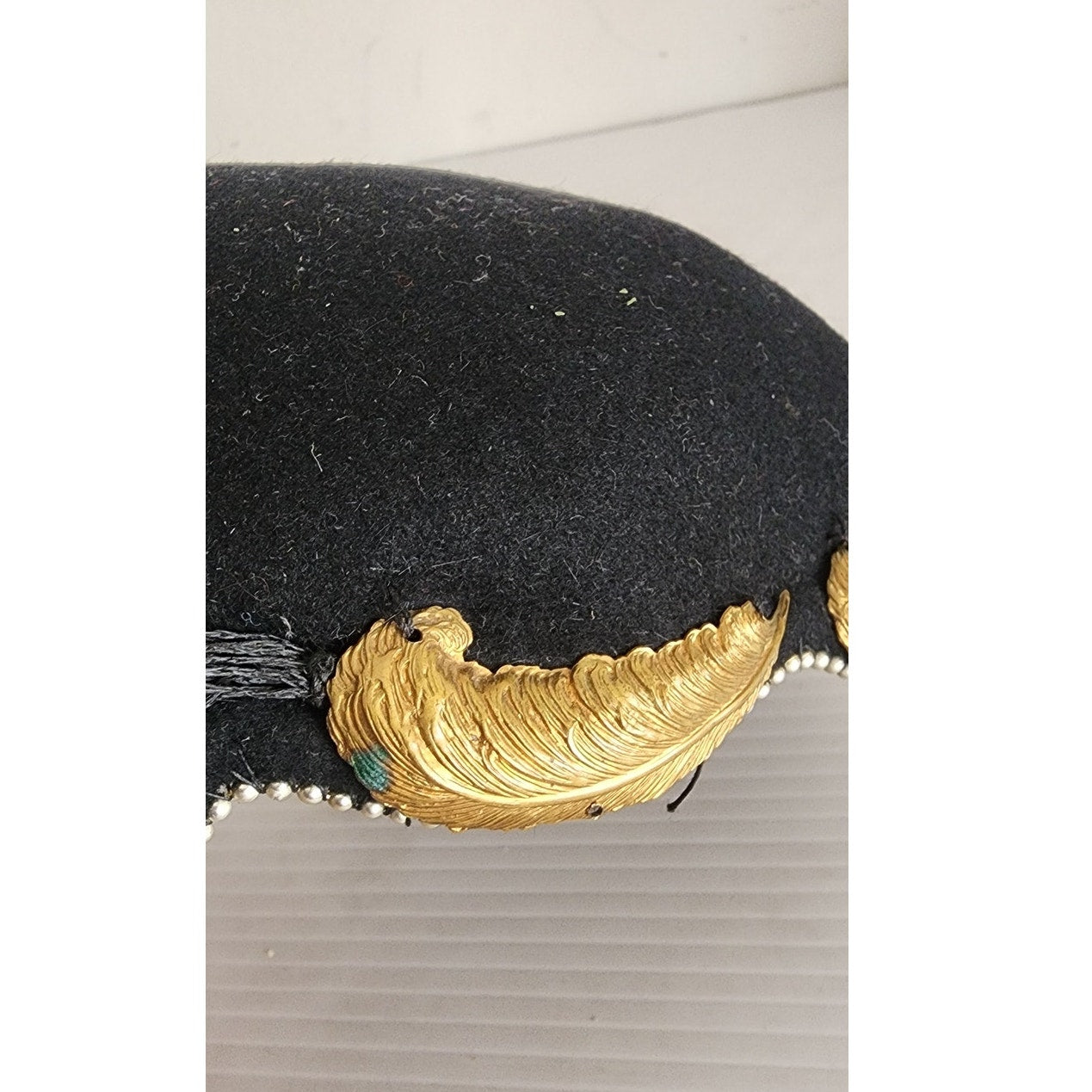 Vintage 50s Bes-Ben Hat Black Wool Gold Feather Motif