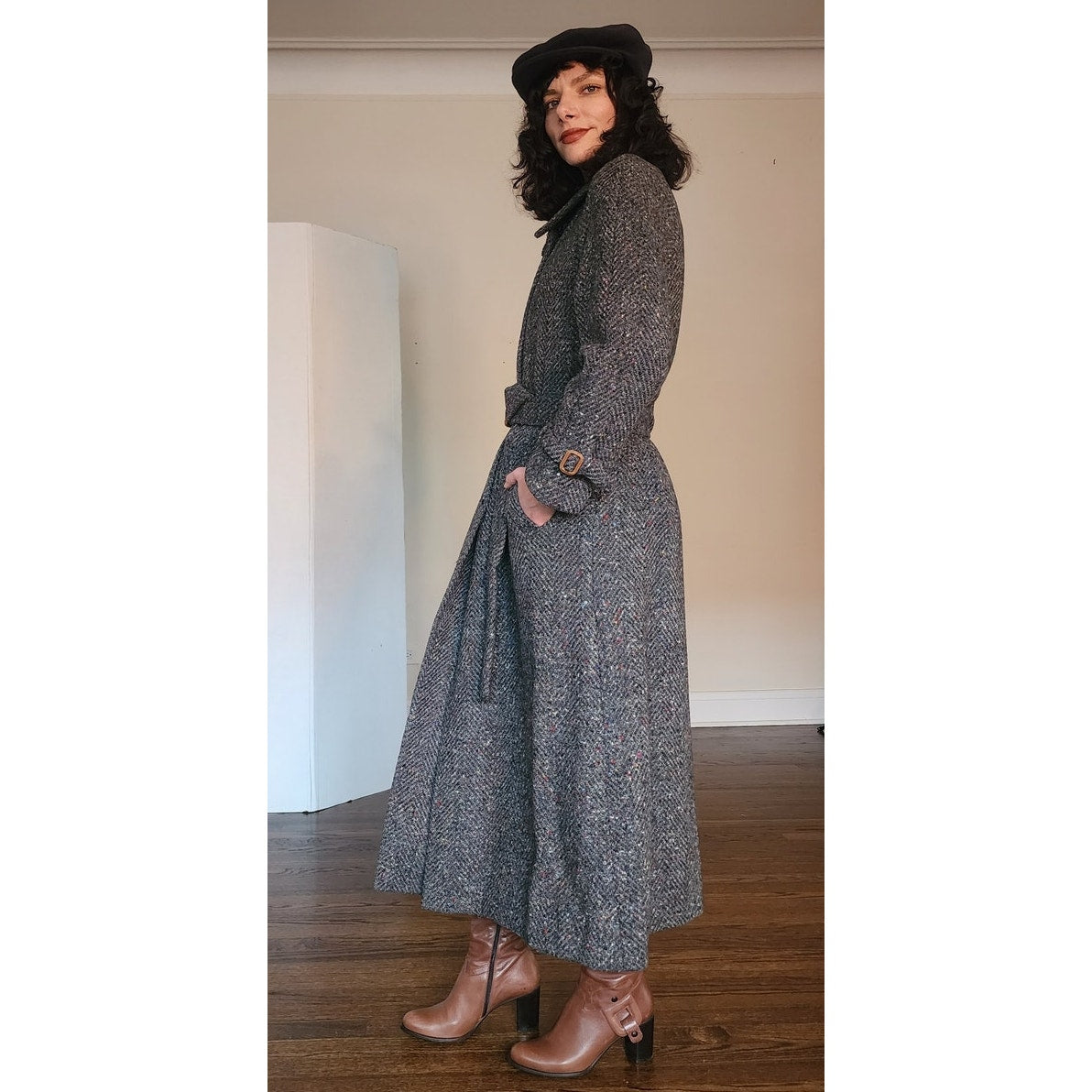 Vintage 1980s Gray Coat Tweed Wool Belted, Long by Huntleigh / Medium