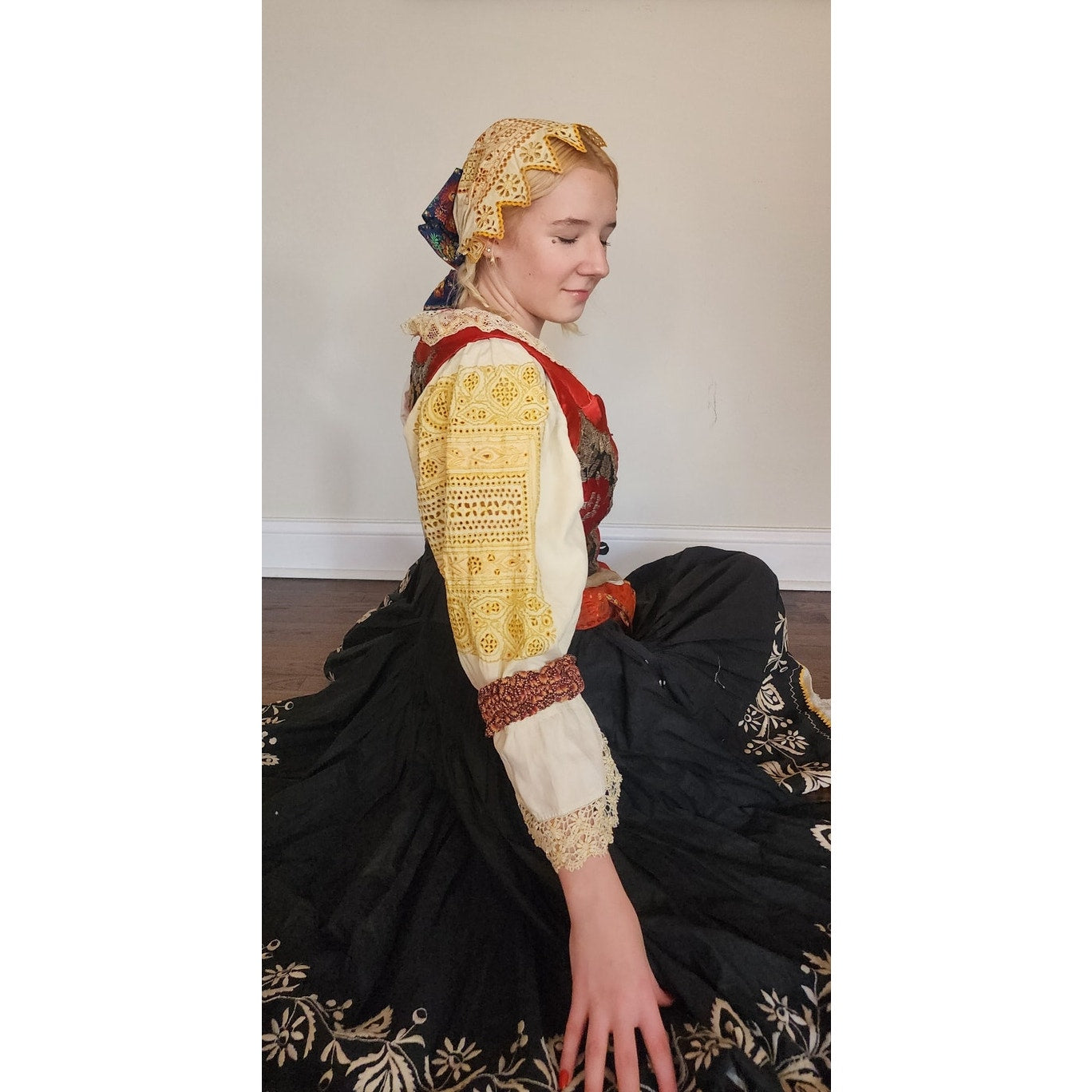 Antique Slovakian Folk Costume COMPLETE Kroj Piesteny Wedding Outfit Blouse Skirt Vest Cap Belt