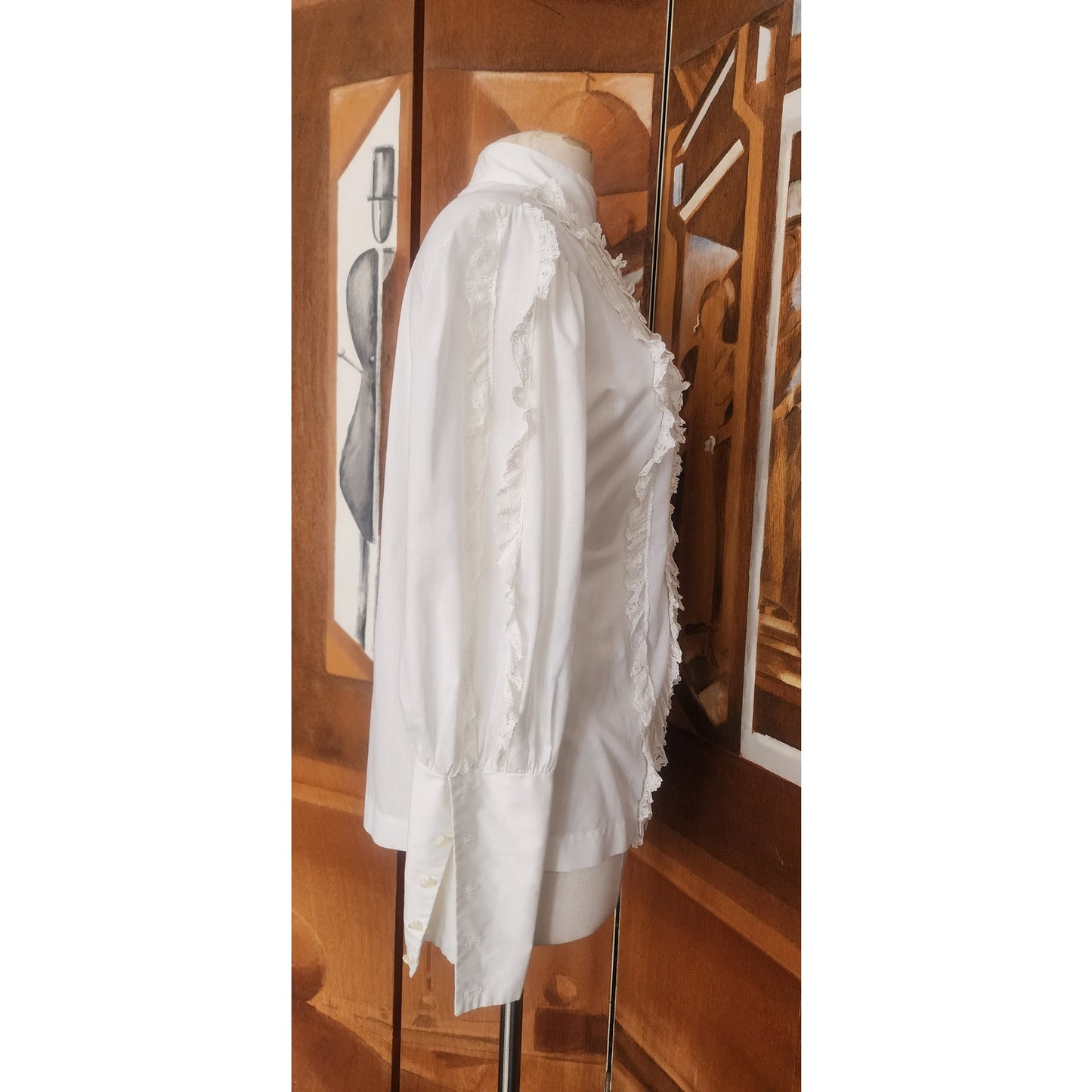 Vintage 70s White Lace Ruffled Front Shirt Long Sleeved Poet's Blouse / M