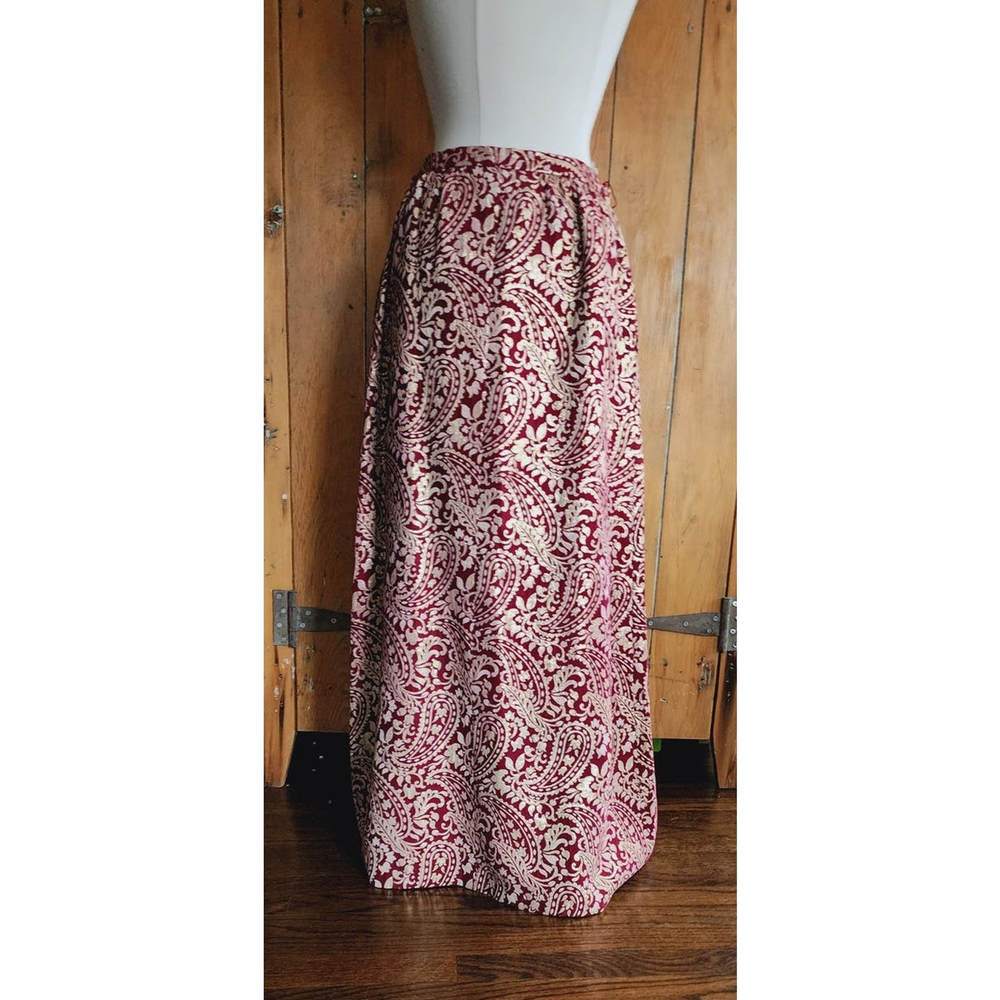 Vintage 60s Nelly de Grab New York Metallic Brocade Skirt Red Gold 28" Waist