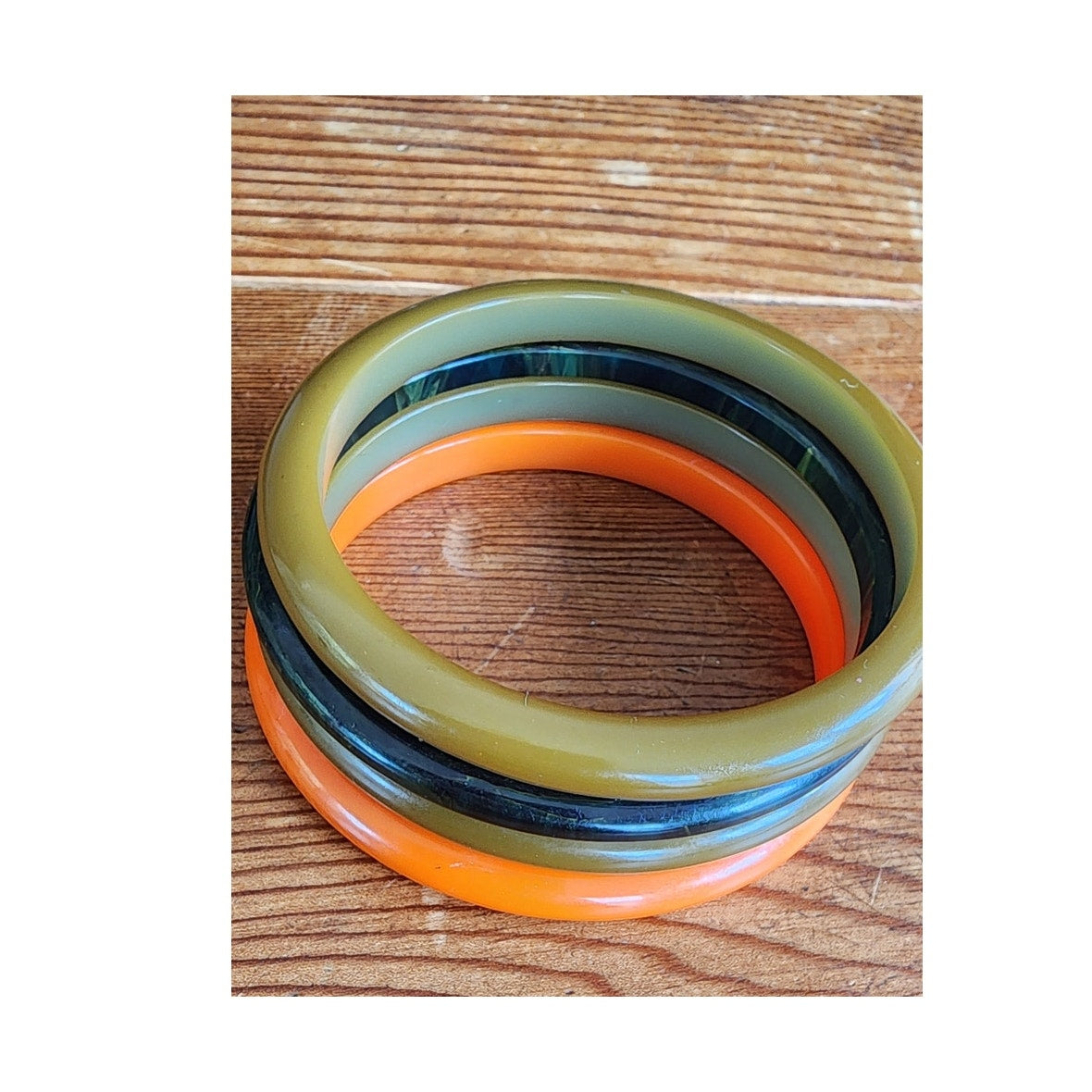 Vintage Bakelite Bangles Set of 4 Bracelets Spacers Three Inch Diameters