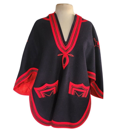 Vintage 70s Poncho Embroidered Wool Guatemala Pinata Capelet