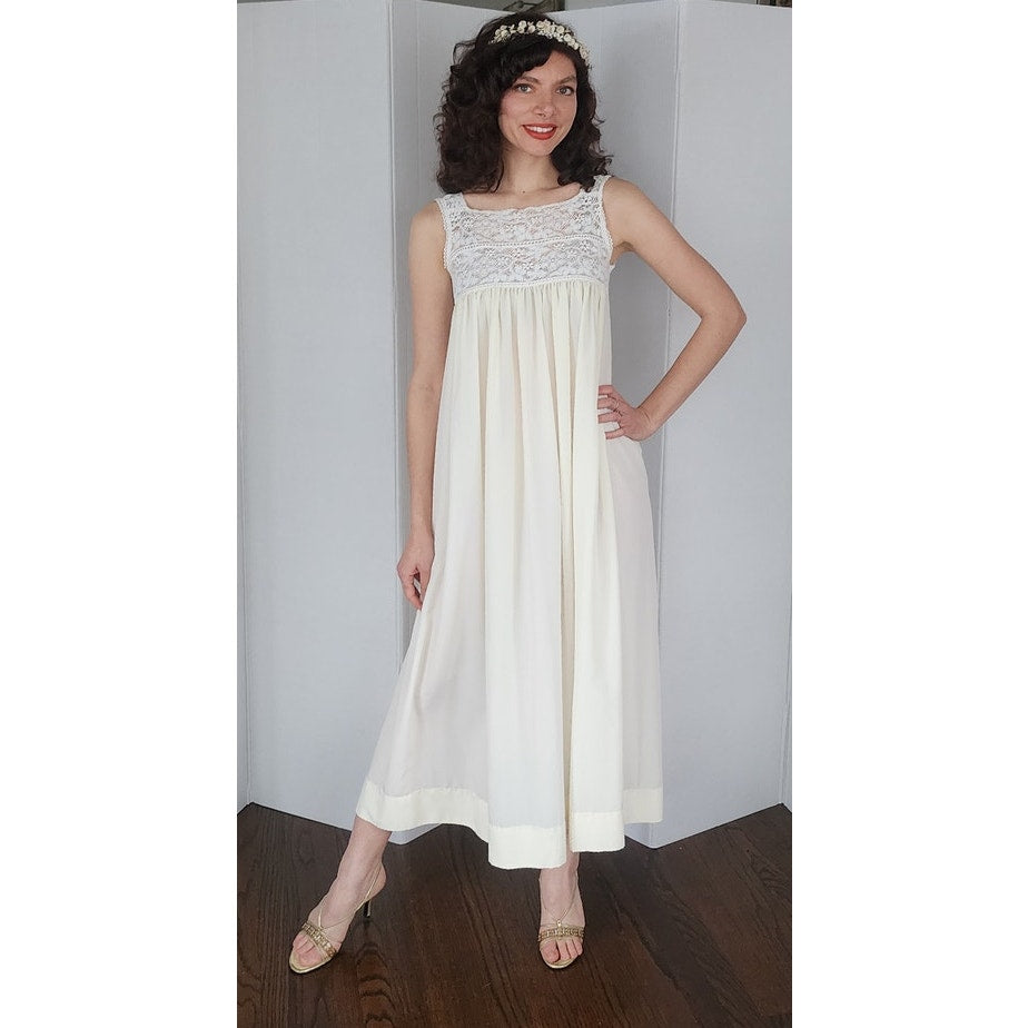 Vintage 70s Peignoir Cream Lace Robe & Long Slip Dress Iris Lingerie