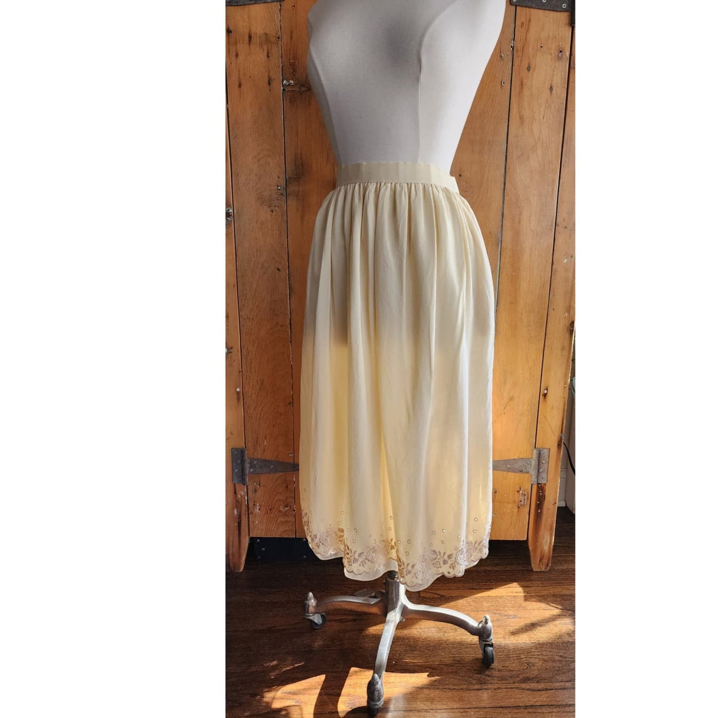 Vintage 70s Oscar de la Renta Cream Silk Skirt Eyelet Lace