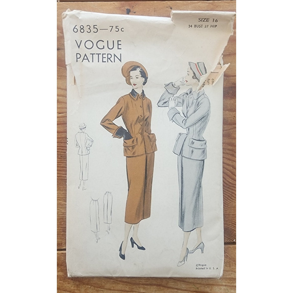 Vintage 40s Sewing Pattern:  Skirt Suit Vogue Pattern 6835 34 Bust