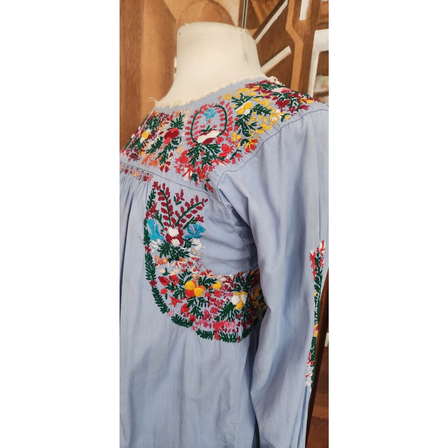 Vintage 1970s Oaxaca Mexico Shirt Peasant Blouse  Embroidered Folk Art