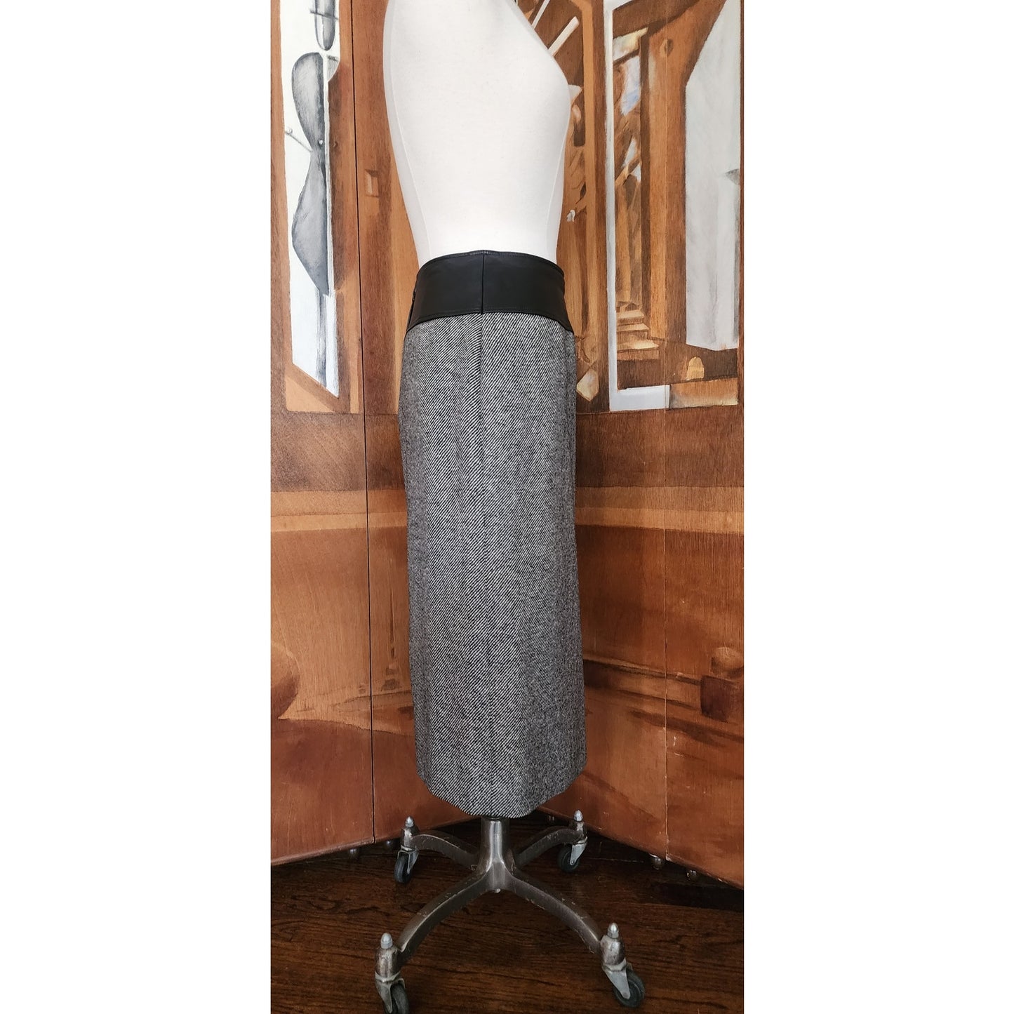 Vintage 80s Guy Laroche Boutique Paris Gray Wool Tweed Black Leather Pencil Skirt