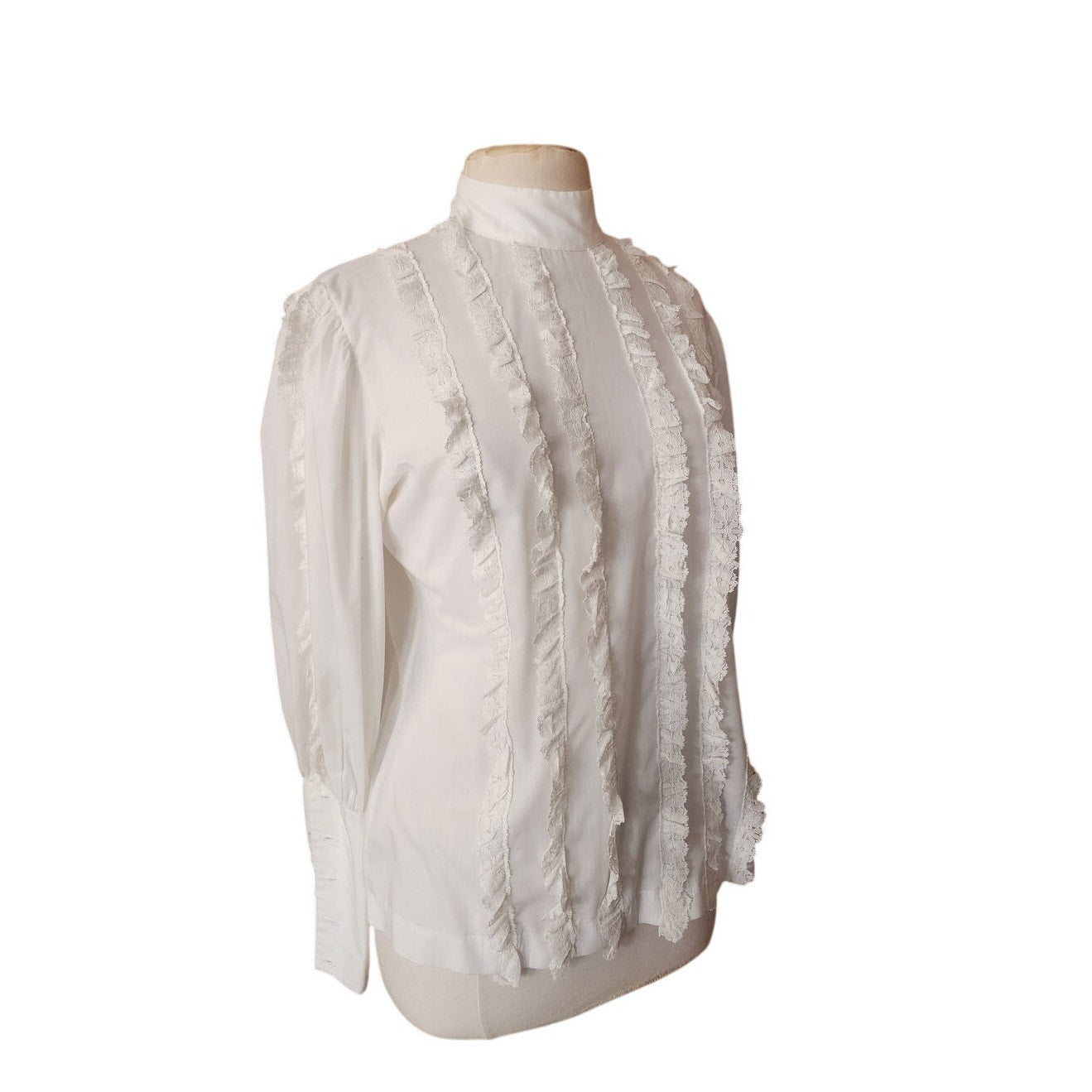 Vintage 70s White Lace Ruffled Front Shirt Long Sleeved Poet's Blouse / M
