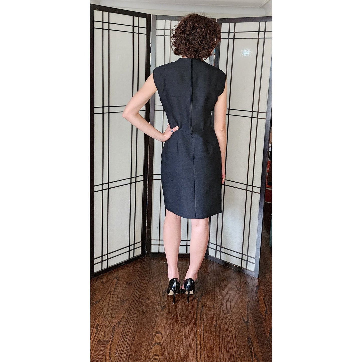 Vintage 60s Black Mod Dress in Tailored Wool, Sleeveless, M