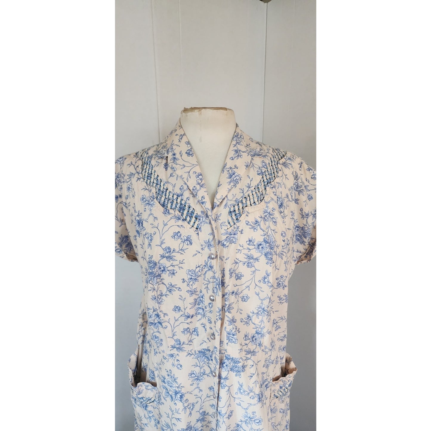 Vintage  40s Shirtdress Floral Cotton Print Pink Blue / L