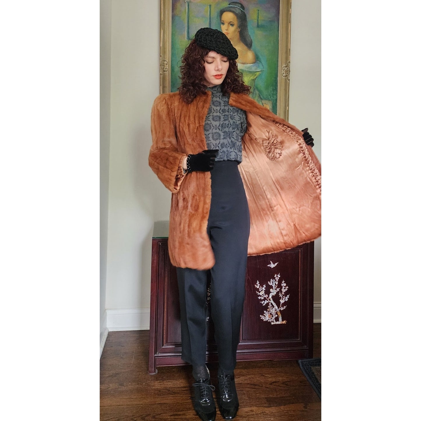 Vintage 1940s Brown Ermine Fur Coat Hip Length Victory Furs Chicago