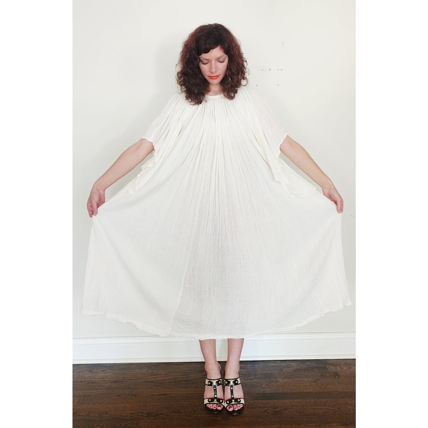 Vintage 1970s Amerikan Climax Caftan Dress White Cream Cotton Angel Sleees Gauzy