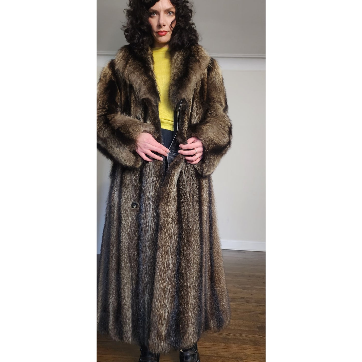 Vintage 1970s Fur Coat Silver Tipped Raccoon Womens Large / Mens Medium