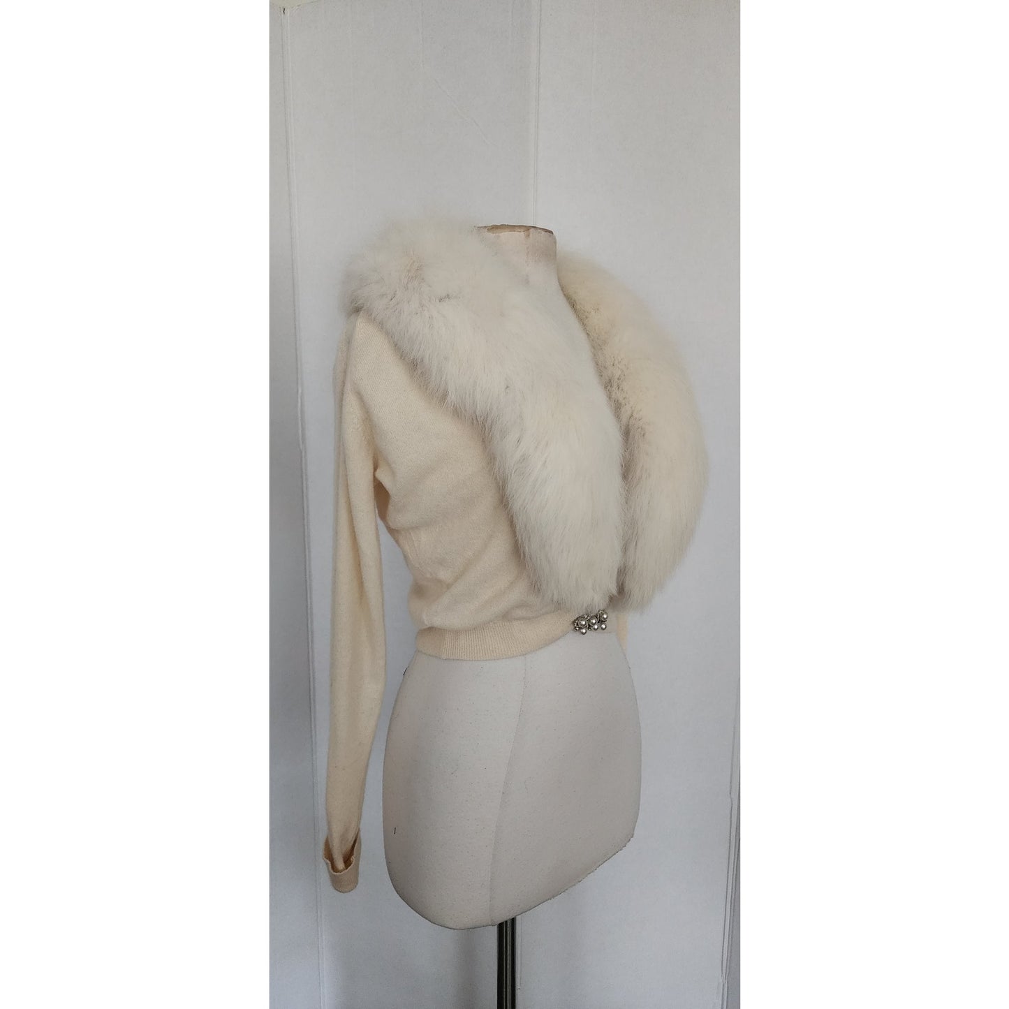 Vintage 1950s Cream Wool Cardigan White Fox Fur Collar Joseph Horne