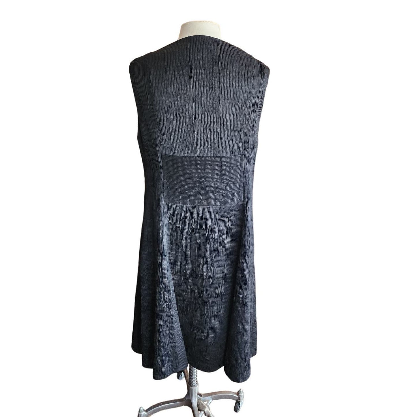 Vintage Y2K Anett Rostel Black Dress Micropleating