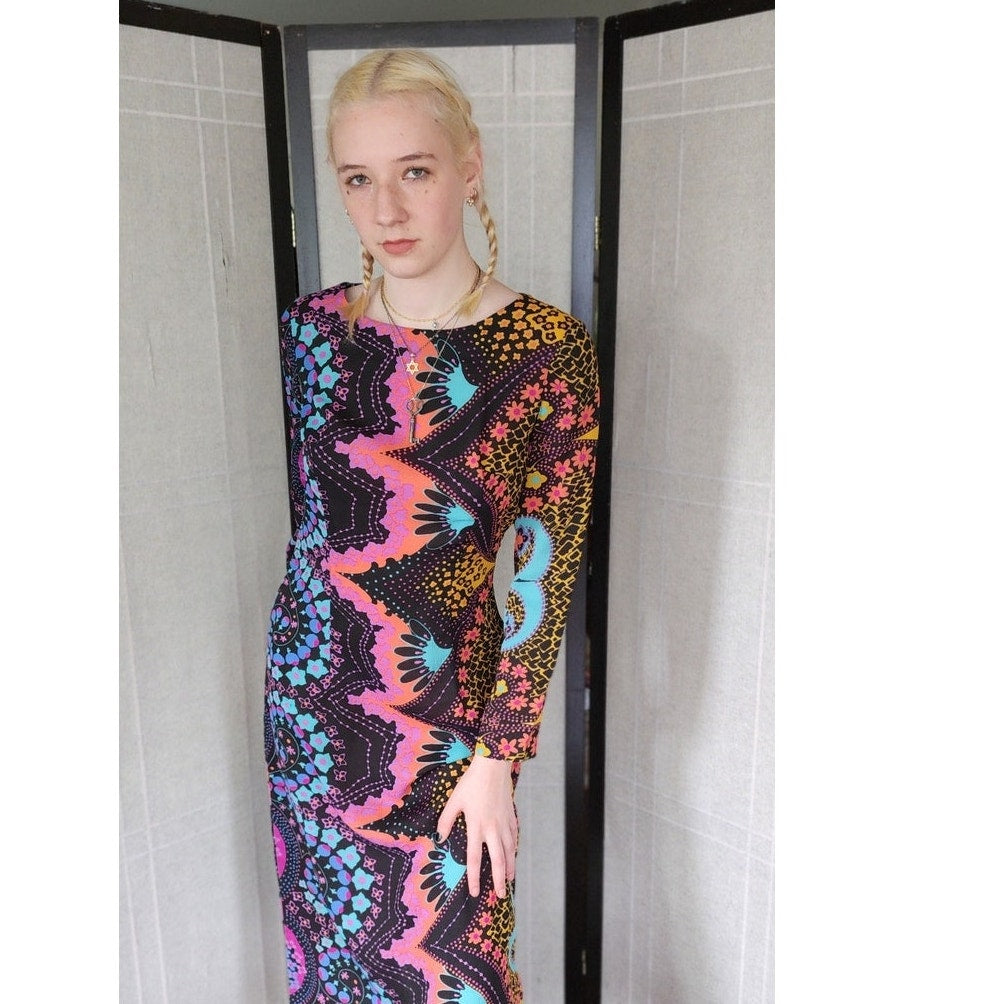 Vintage 70s Dress in Psychedelic Print