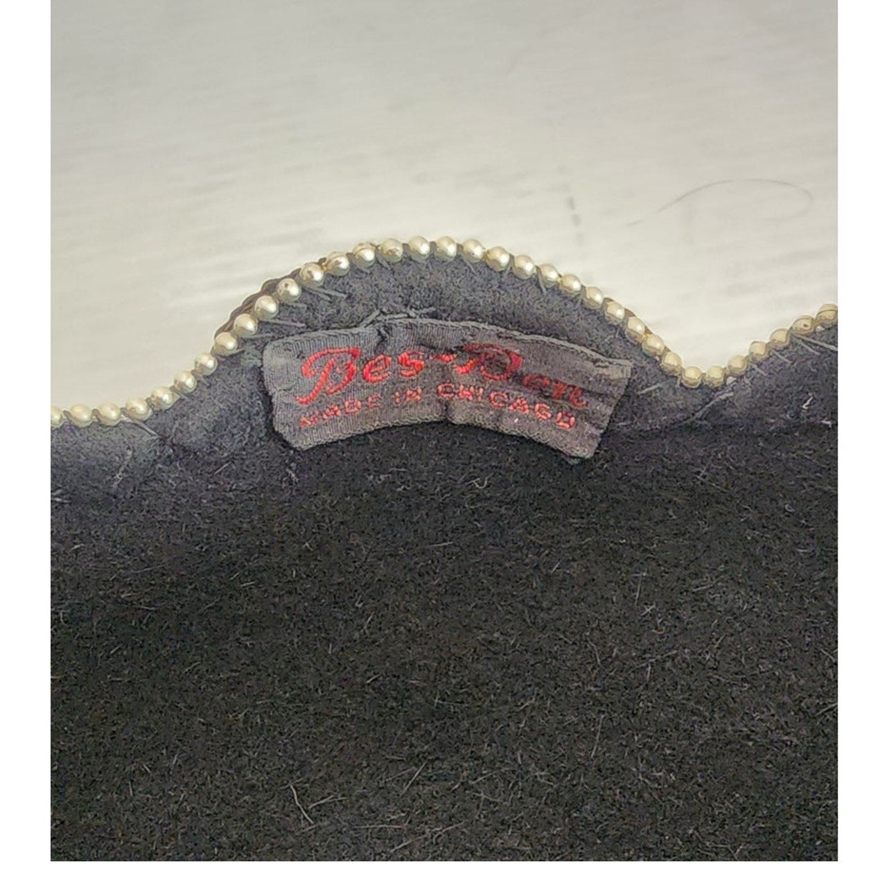 Vintage 1950s Bes-Ben Hat Black Wool Gold Feather Motif