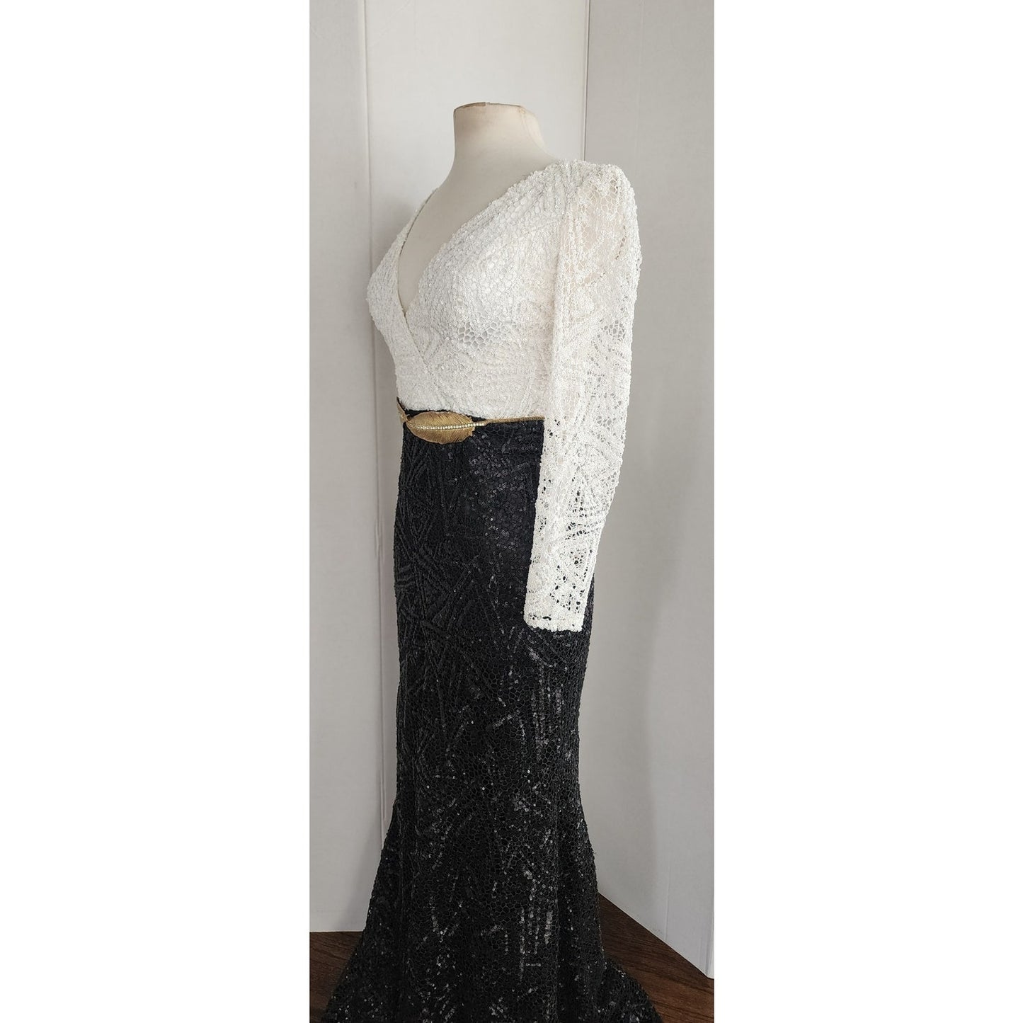 Vintage Evening Gown White Black Sequins Gold Leaf Belt w/Rhinestones