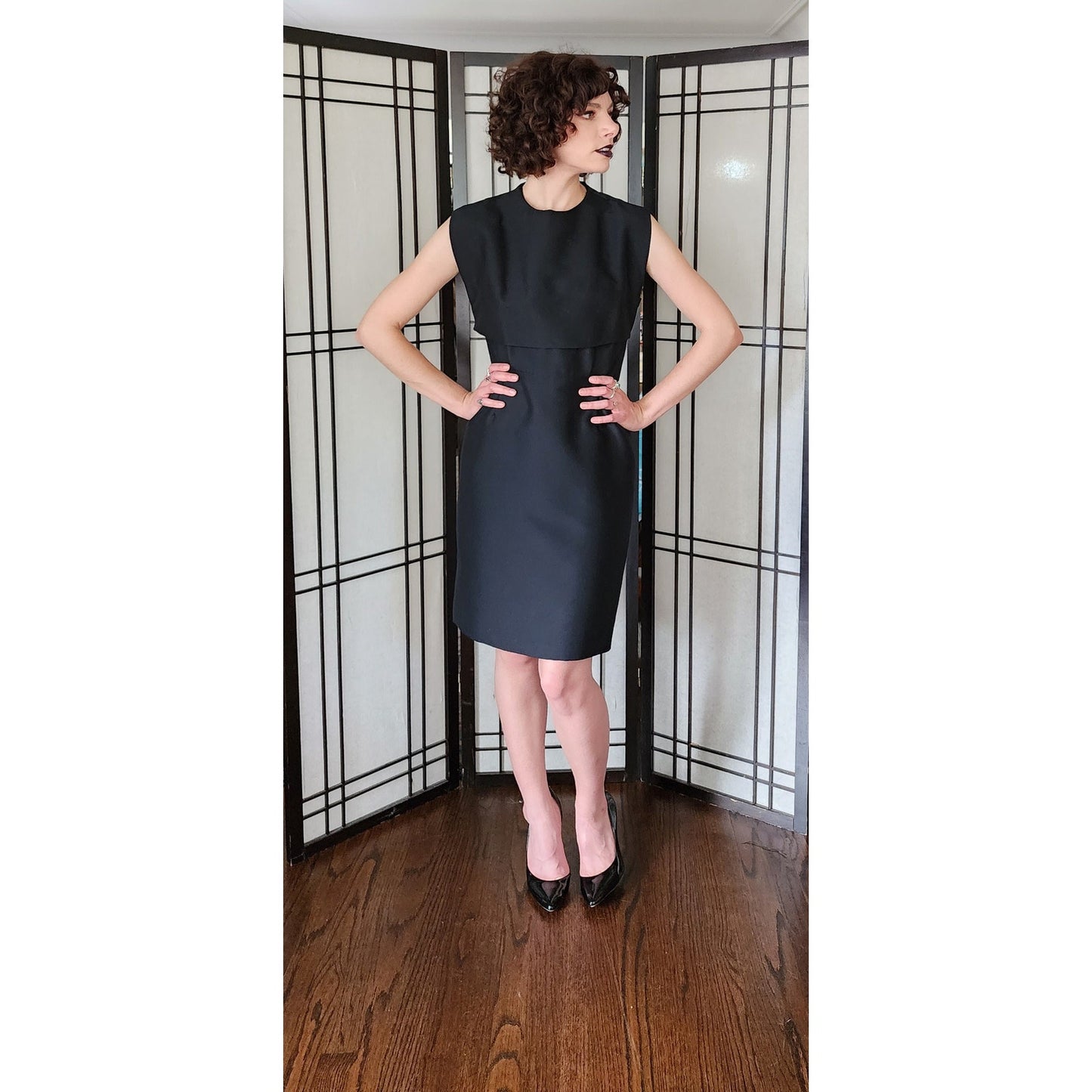 Vintage 60s Black Mod Dress in Tailored Wool, Sleeveless, M