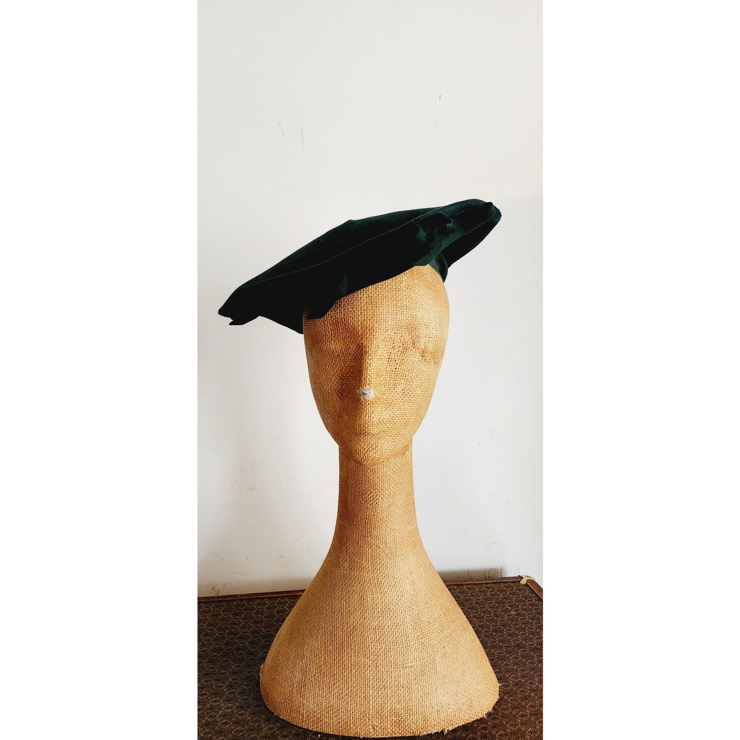 Vintage 40s Hat Green Felt Beret Tilt Style Marshall Fields