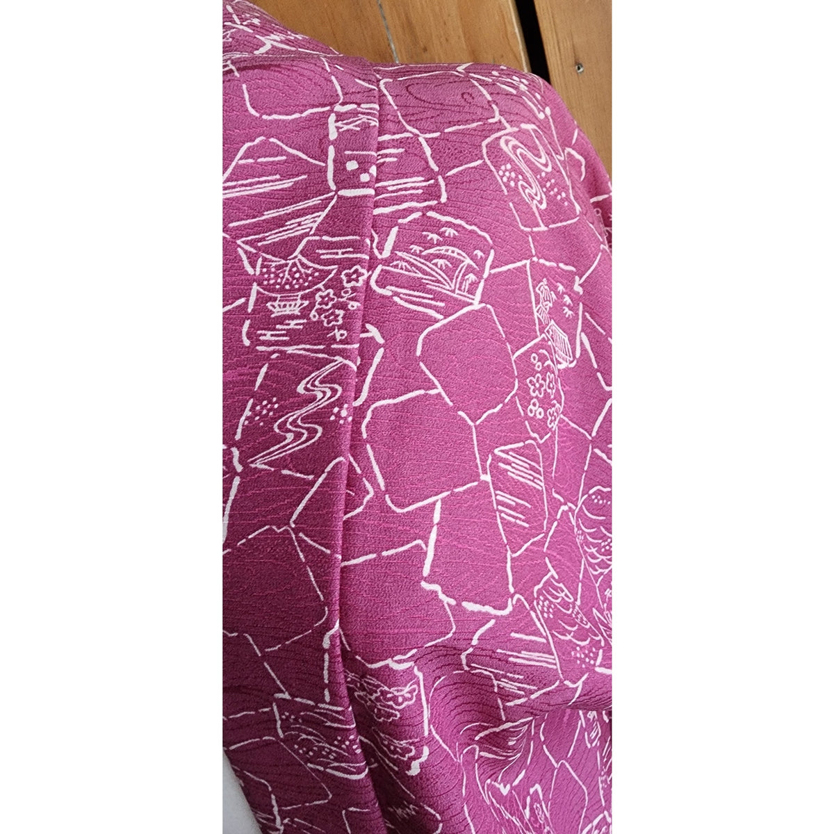Vintage Japanese Jacket Kimono Haori Style Mauve Pink Purple White Silkprint