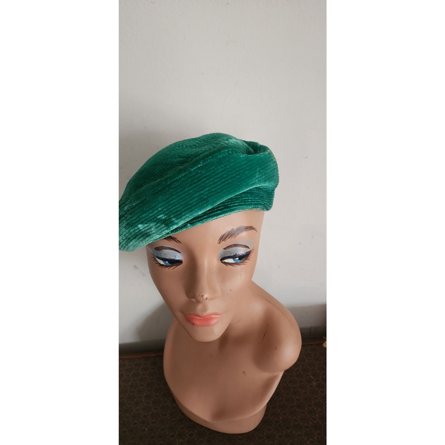 Vintage 60s Green Hat Velour Tam Beret Mod Style