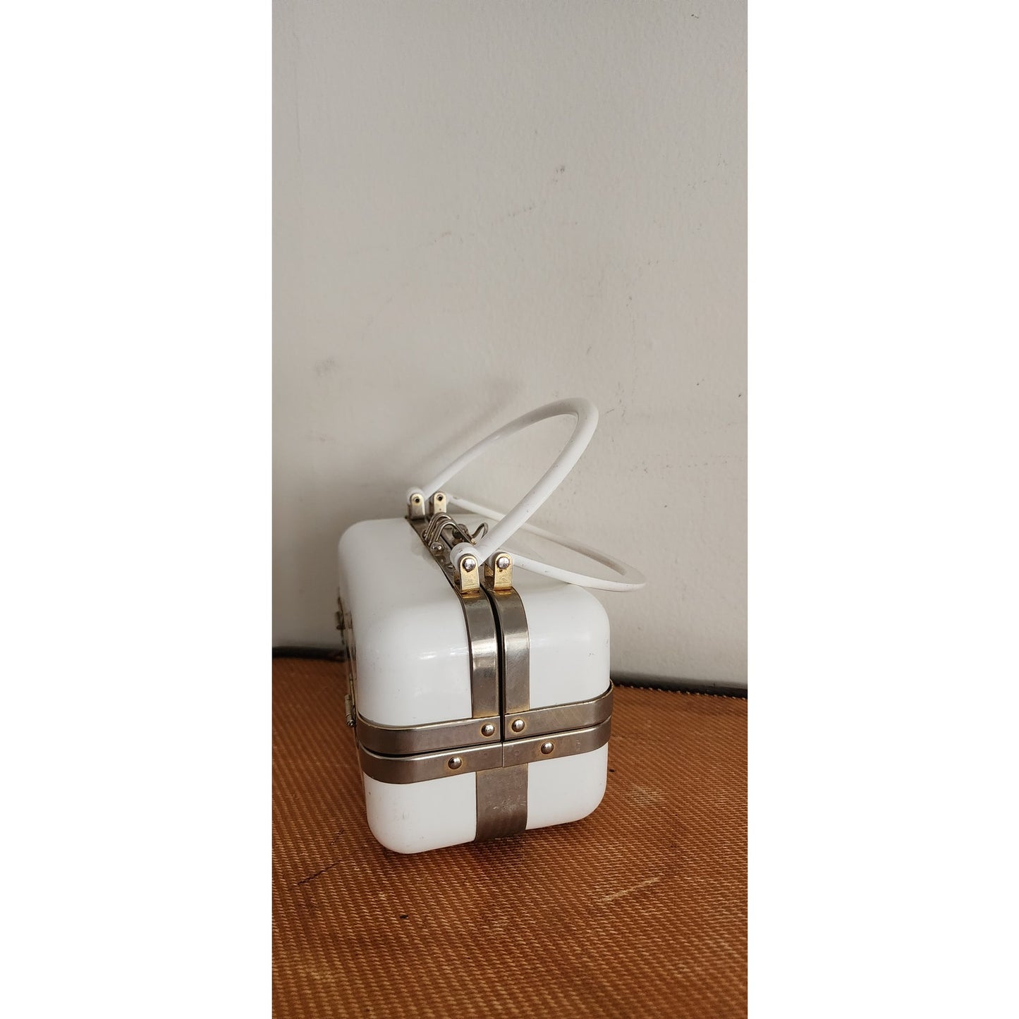 Vintage 60s Mod White Purse Trunk Style Handbag