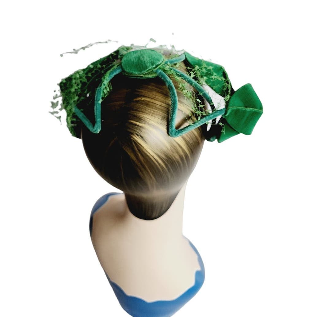 Vintage 50s Green Velvet Fascinator Mini Hat