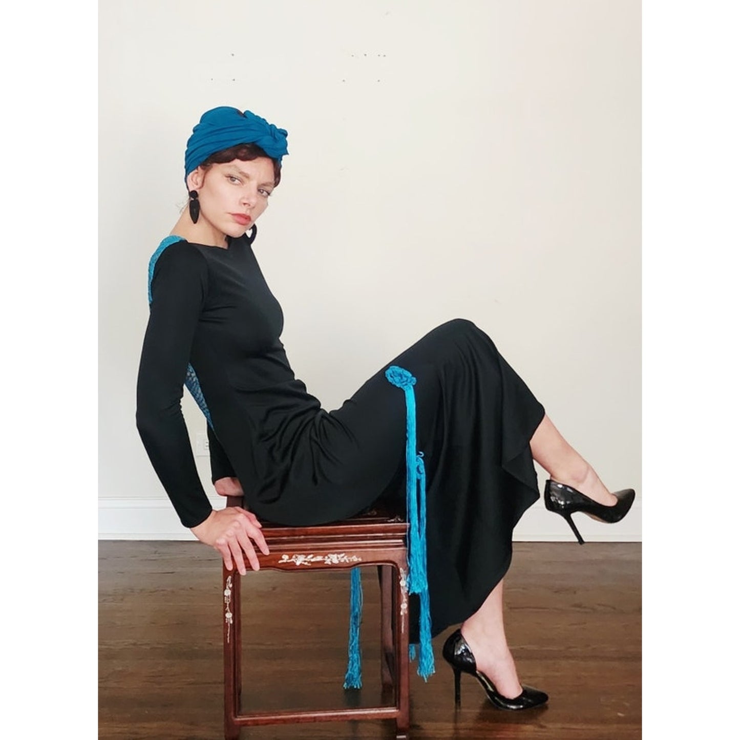 Vintage 80s Evening Dress Black w/Turquoise Knit Open Back Fishtail Skirt Victoria March Chicago