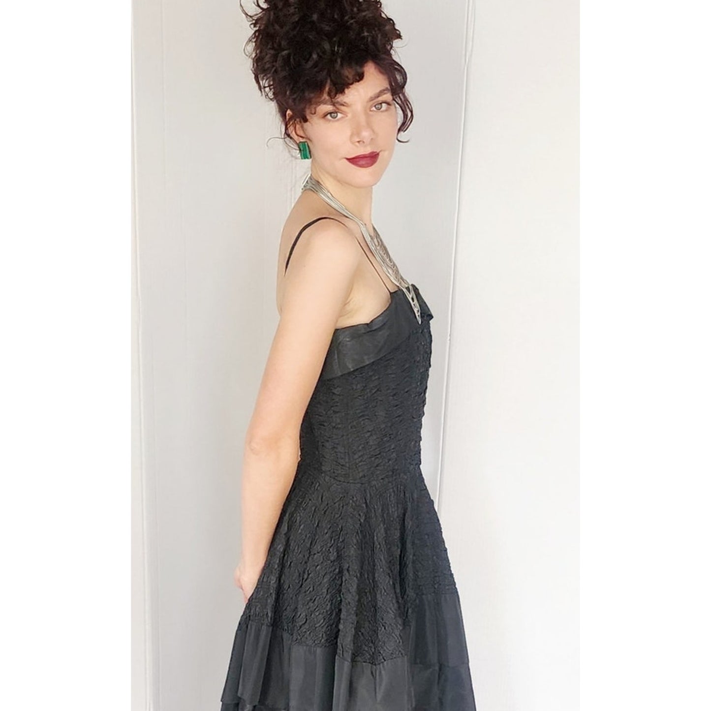 Vintage 1940s Black Evening Dress Crinkled Taffeta Sleeveless / M