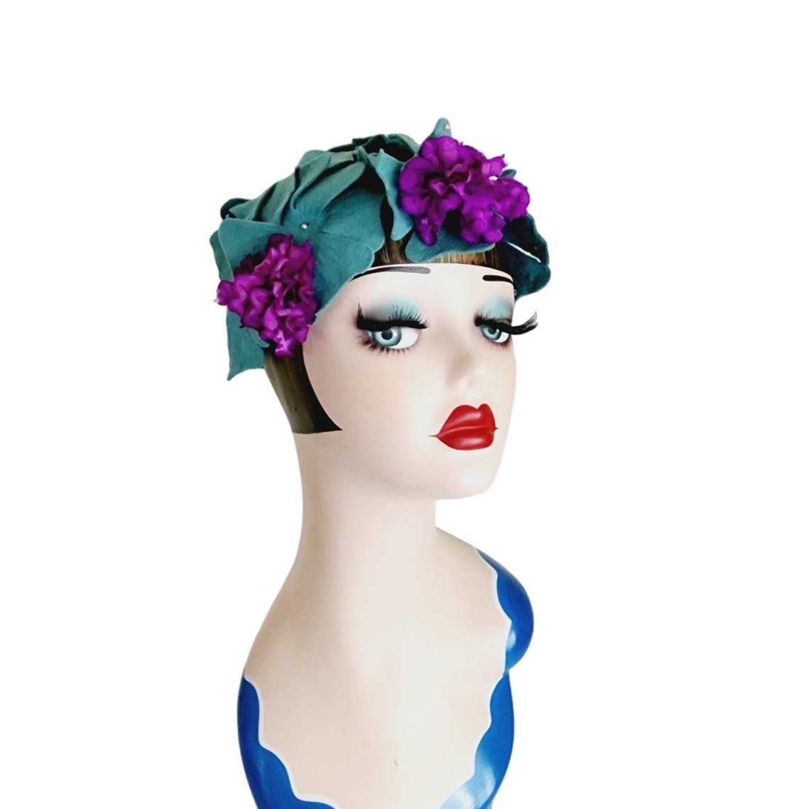 Vintage 50s Flower Hat Felt Petals Blue Purple Hattie Carnegie