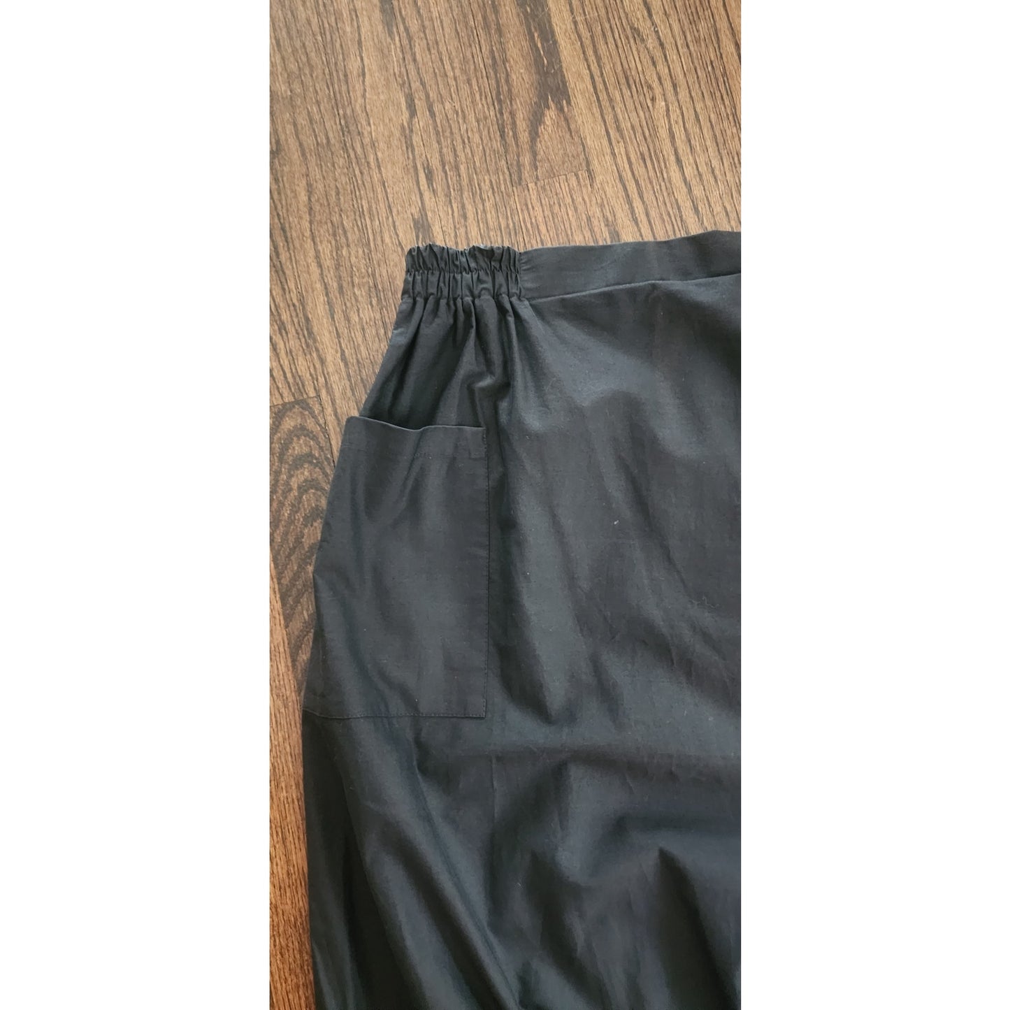 Vintage VUOKKO Finland Skirt Black Cotton Bubble Silhouette Elastic Hem Large Pockets