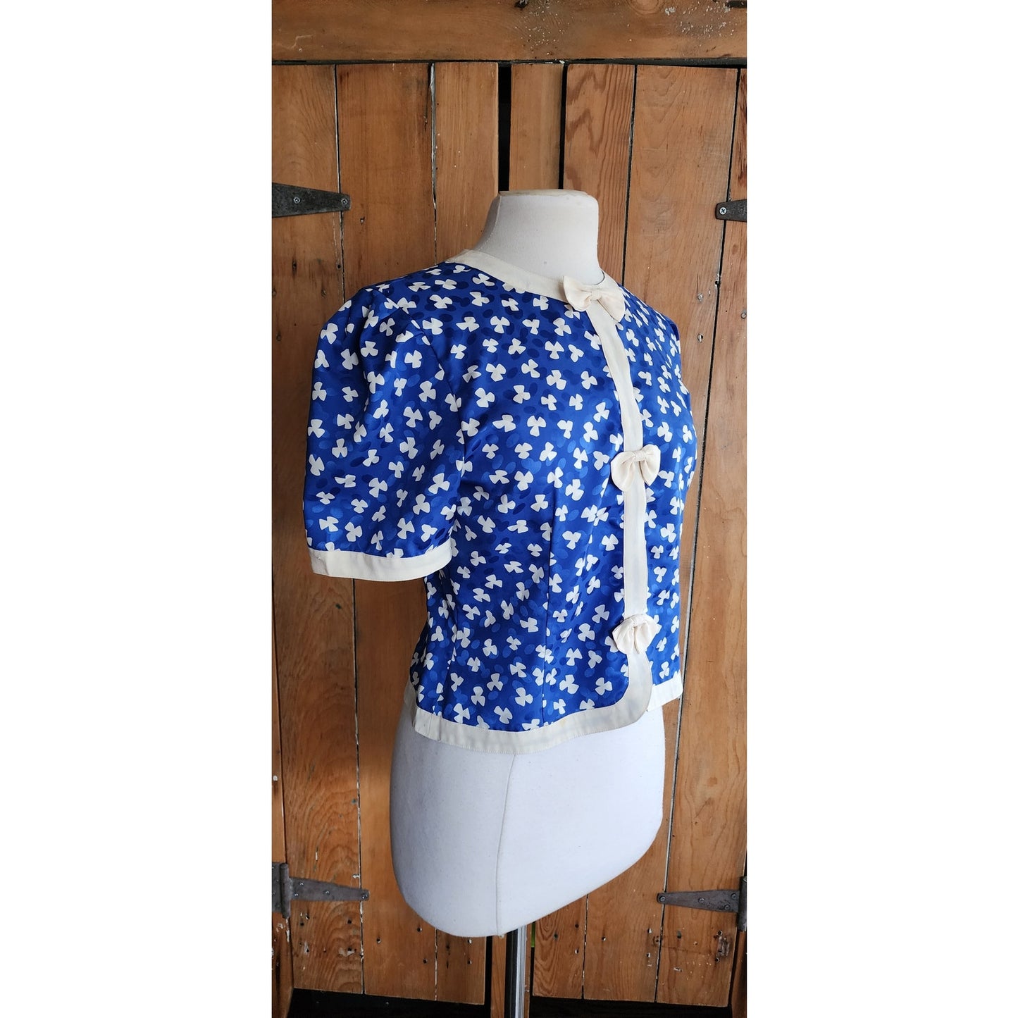 Vintage 80s Graphic Blouse w/Bows Blue & White Petites for Maggy