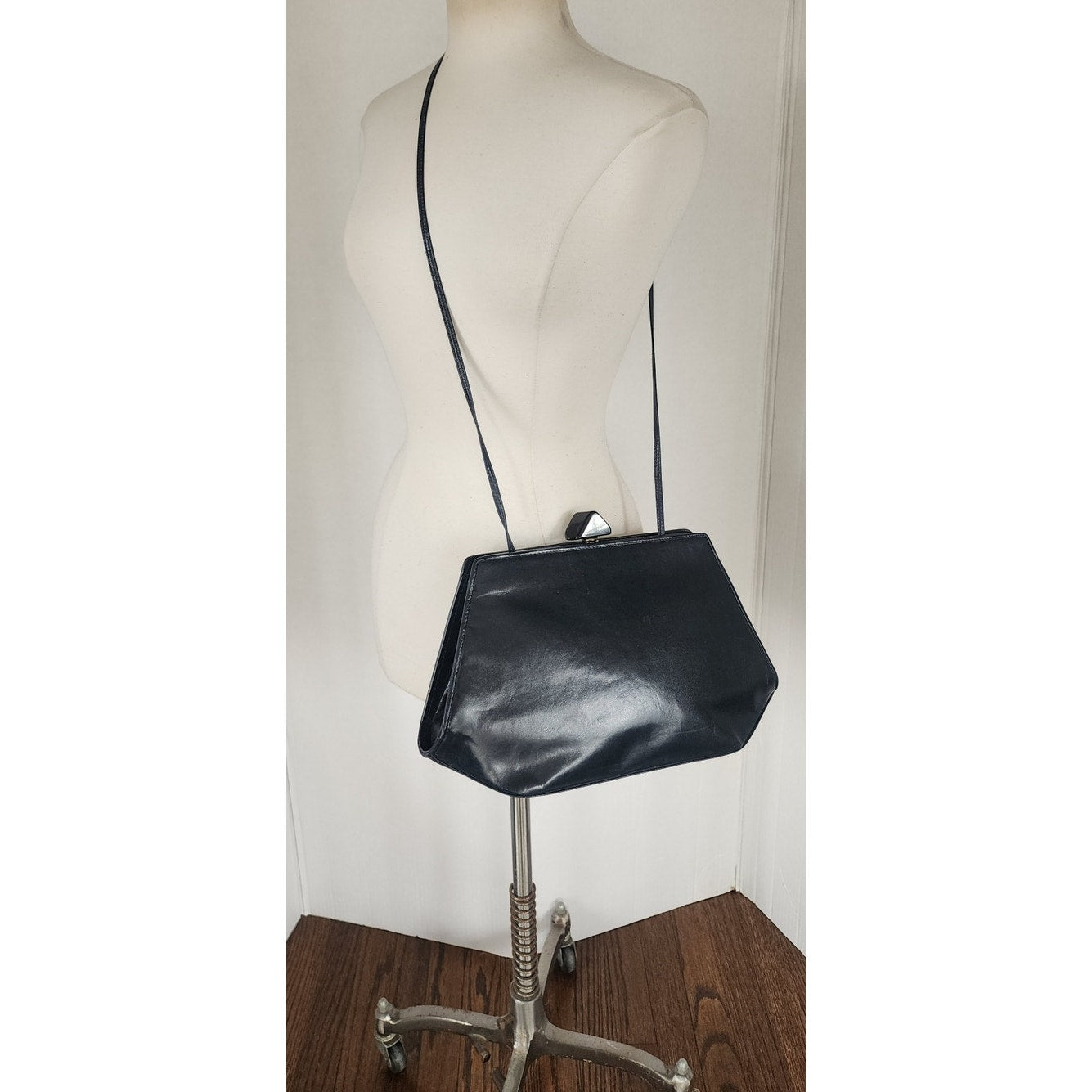 Vintage 80s Art Deco Purse Shoulder Bag / Clutch Navy Blue Leather Jay Herbert